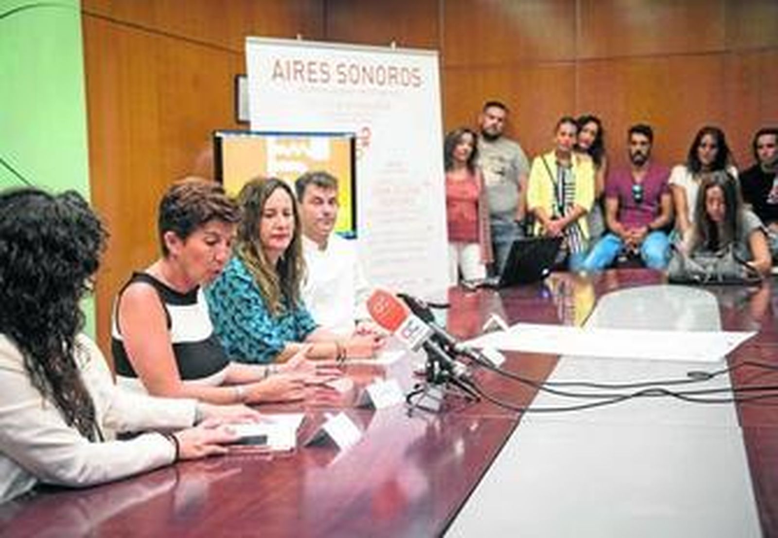 De izquierda a derecha, Kika Millán, Fátima Yráyzoz, Remedios Palma y Javier Pajuelo.