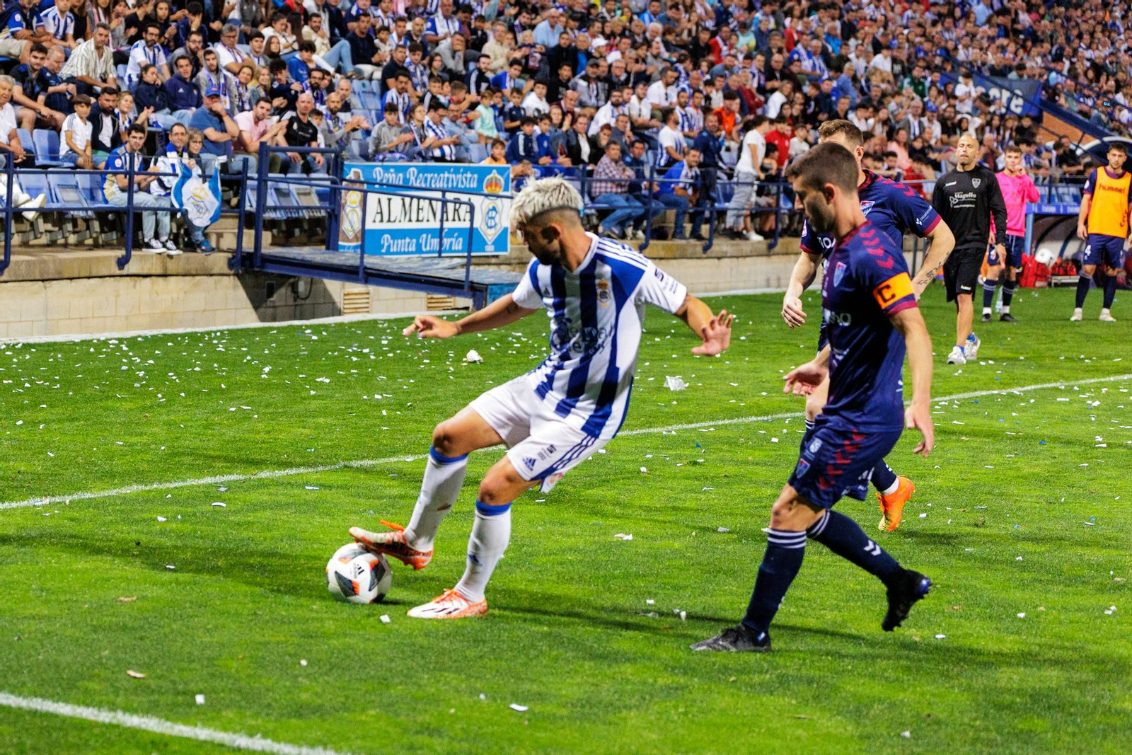 Imágenes del partido entre el Recre y la Segoviana