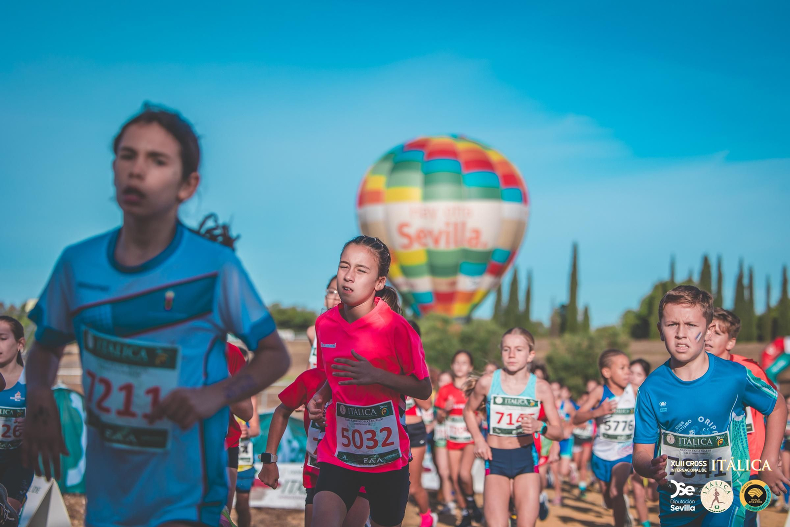 Búscate en las fotos del Cross de Itálica 2025 | 8