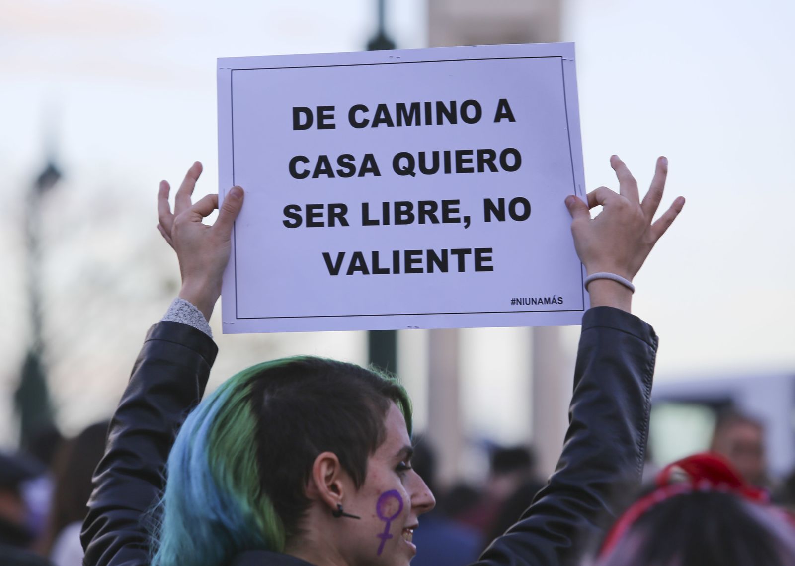 Una mujer con un cartel en la manifestación del 8 de marzo pasado.