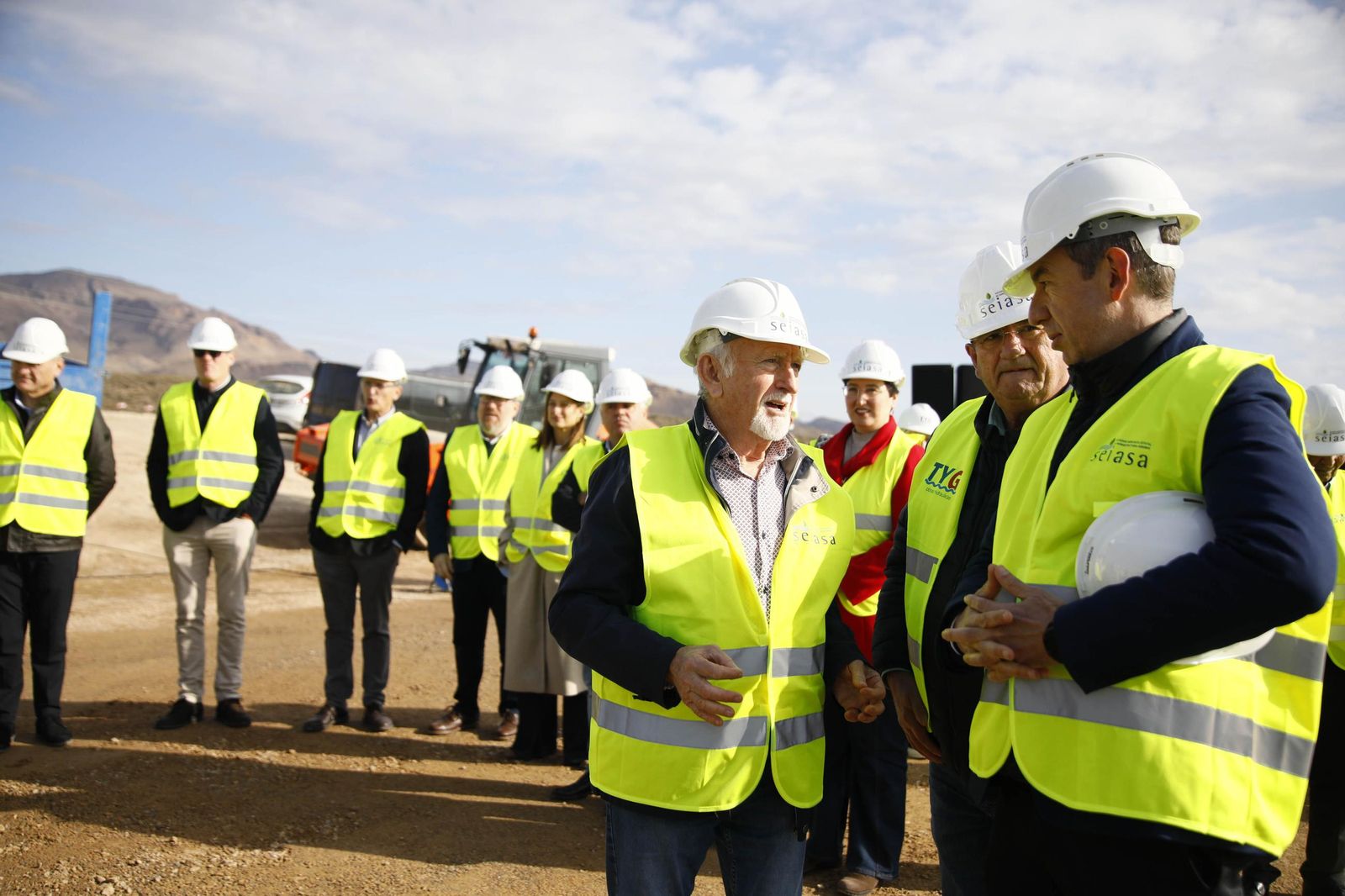María Jesús Montero visita las obras de la balsa general de regulación de la Comarca de Usuarios Aguas de Níjar, en imágenes