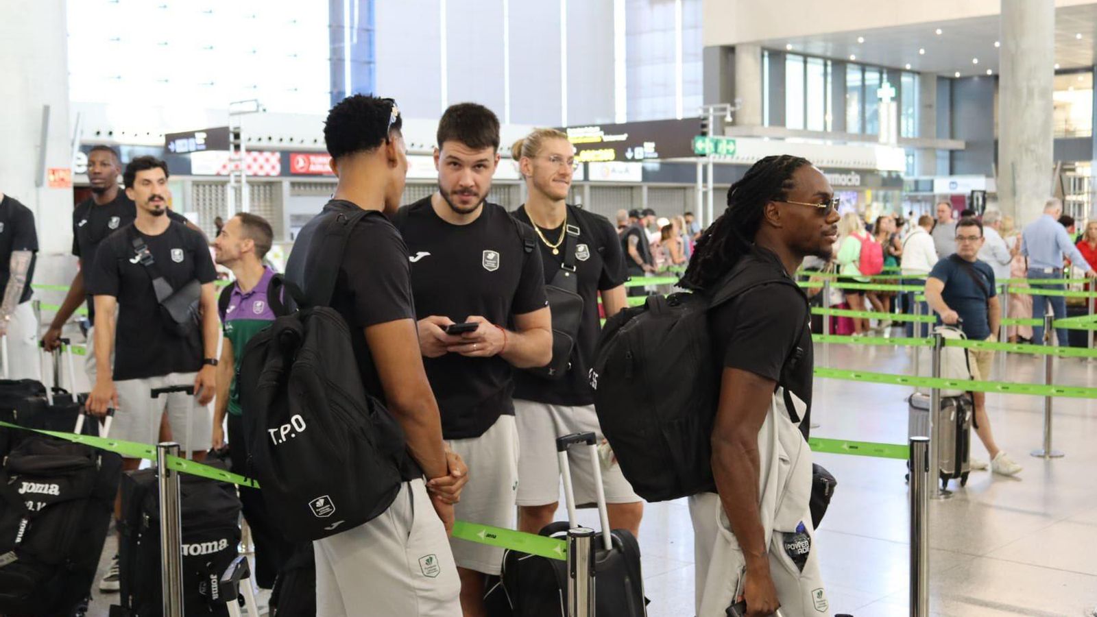 El Unicaja pone rumbo a Singapur El Unicaja pone rumbo a Singapur