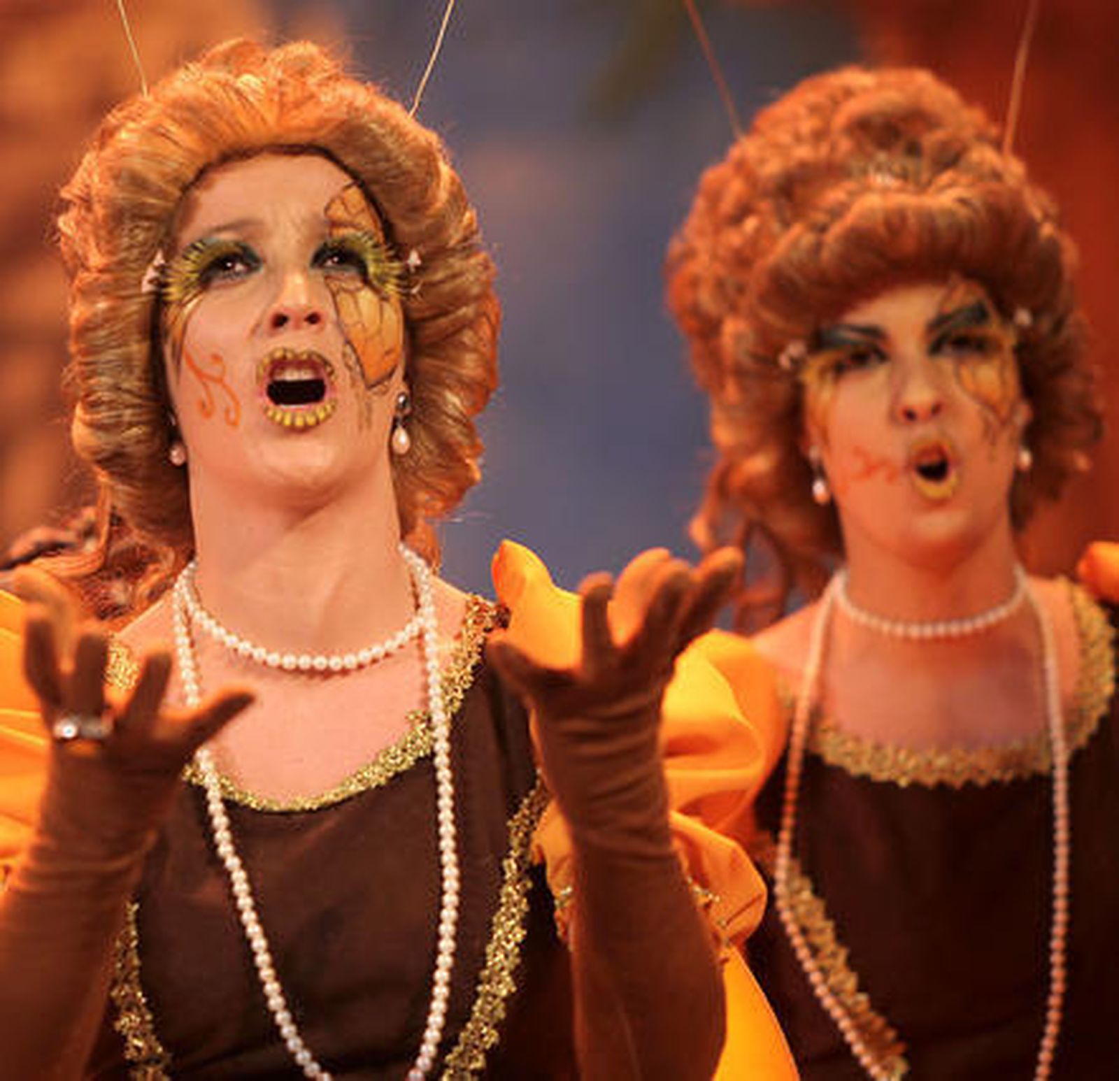 Las que viven como reinas - Presentación - Carnaval de Cádiz 2012