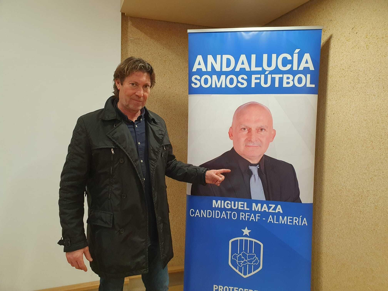Paco Luna durante su visita a Almería con motivo de la campaña electoral a las elecciones de la RFAF.