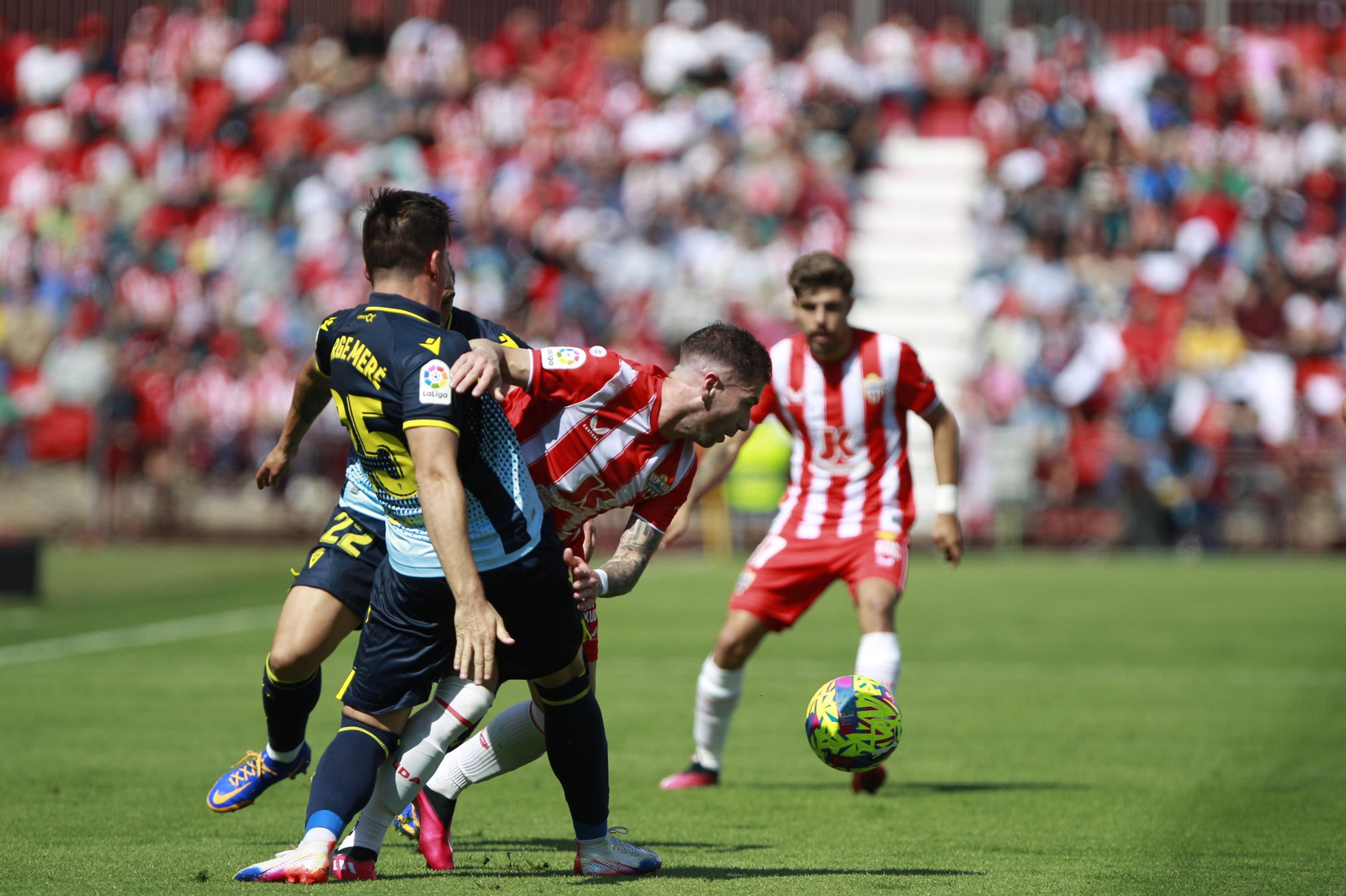 Imágenes del partido de la Liga Santander U.D. Almería-Cádiz C.F.