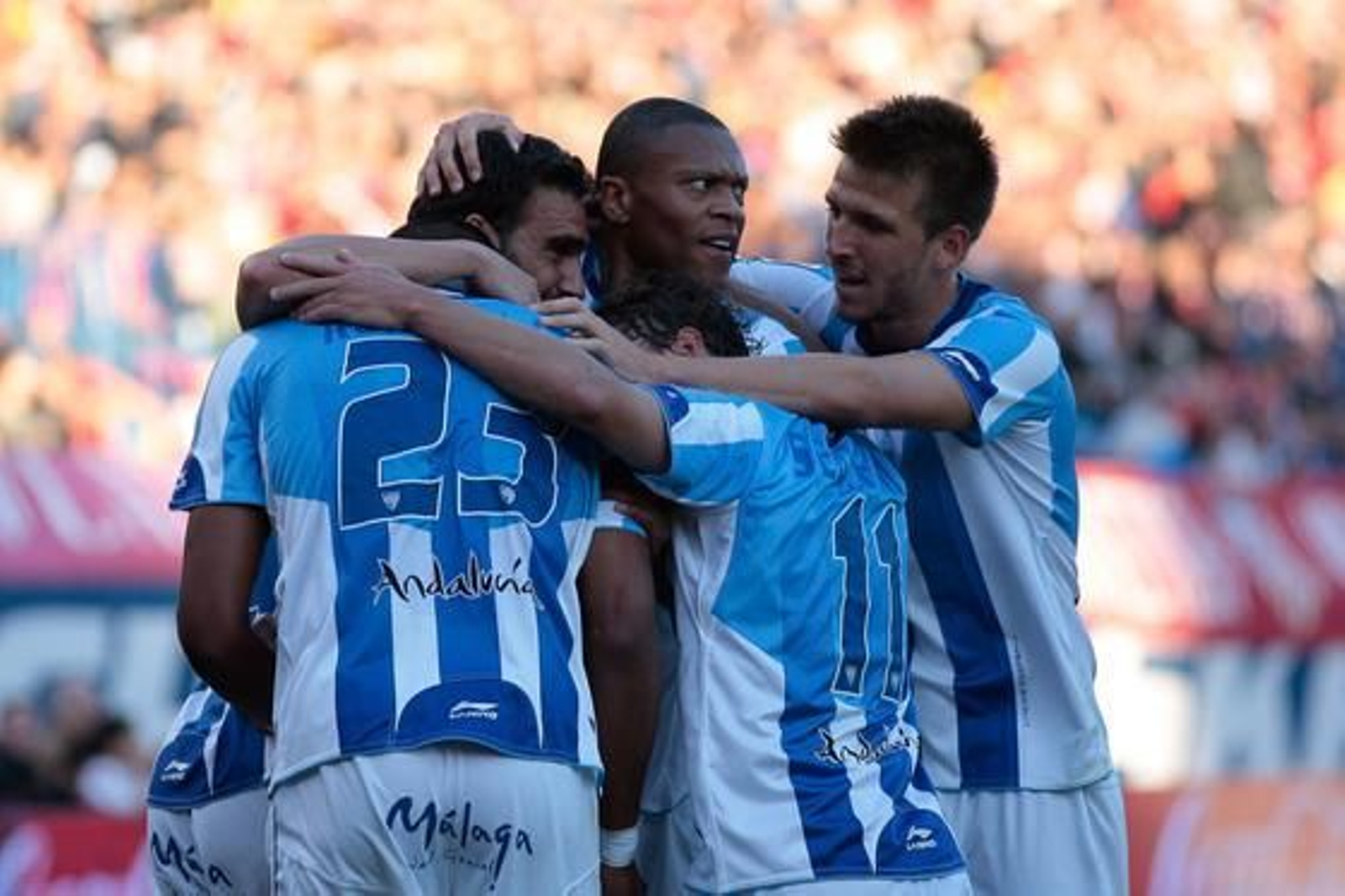 El Málaga golea al Atlético en el Calderón (0-3). / LOF
