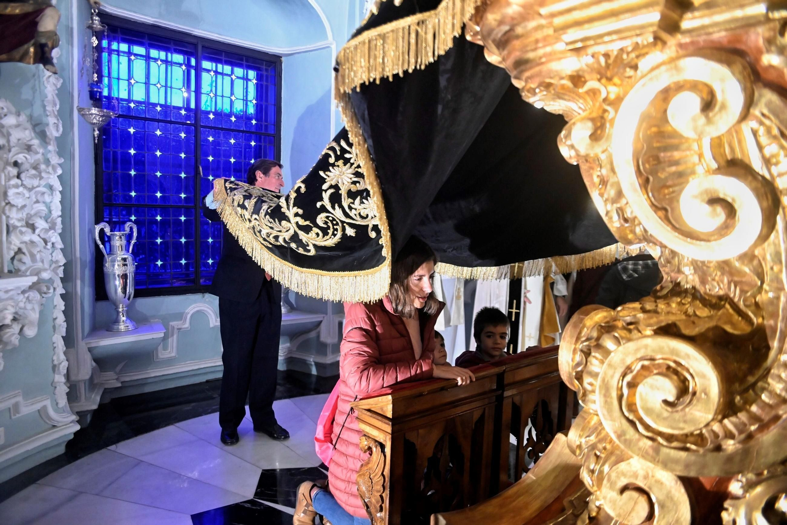 Las mejores fotos de la presentación de los niños a la Virgen de los Dolores de Córdoba