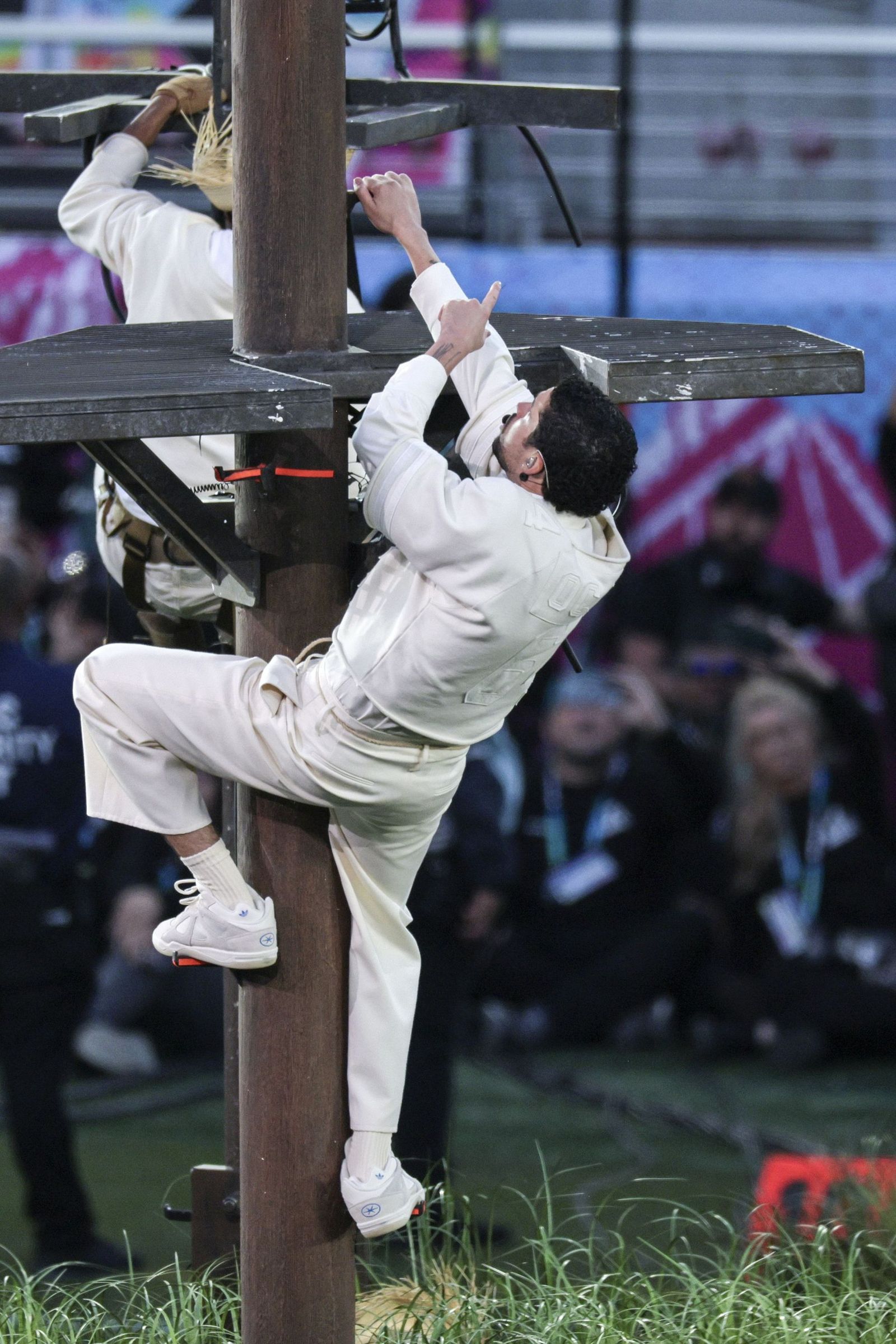 Las mejores fotos de la Super Bowl con la actuación de Bad Bunny