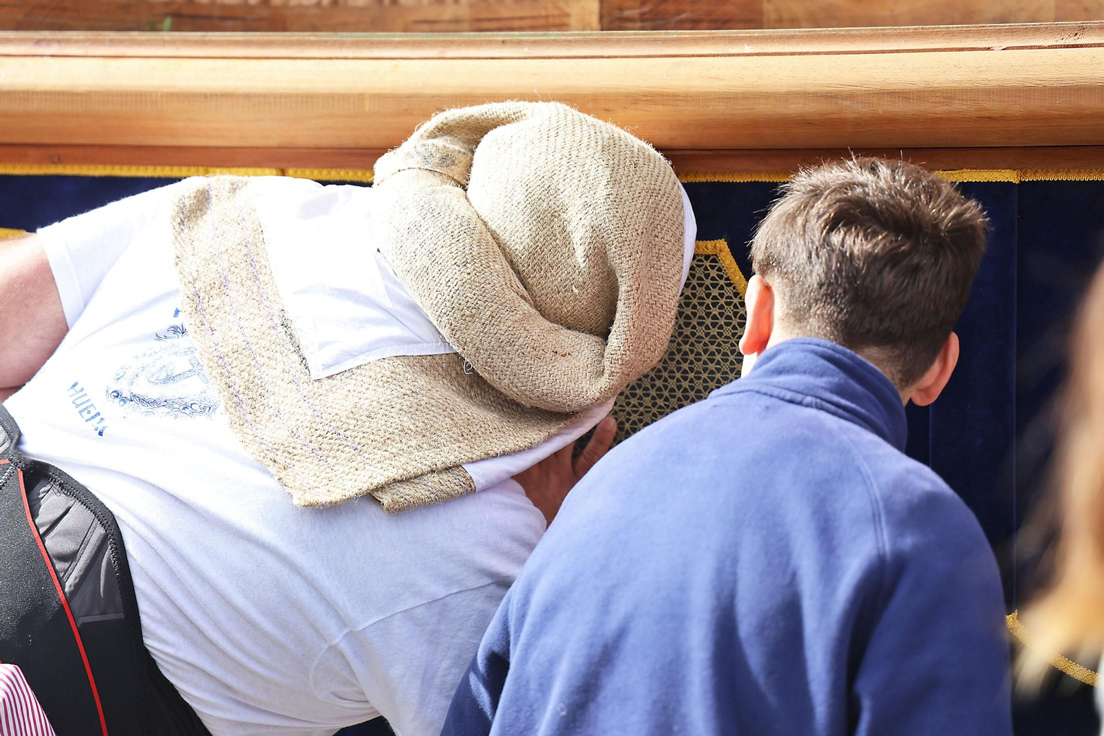 Imágenes de El Resucitado por el barrio de La Hispanidad