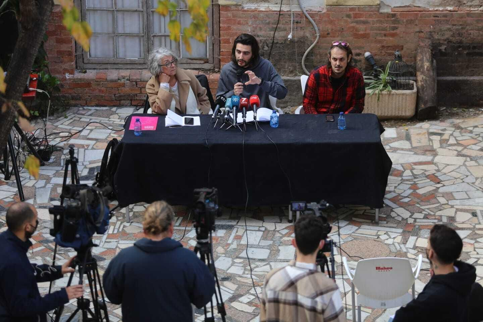 Rueda de prensa en La Casa Invisible.