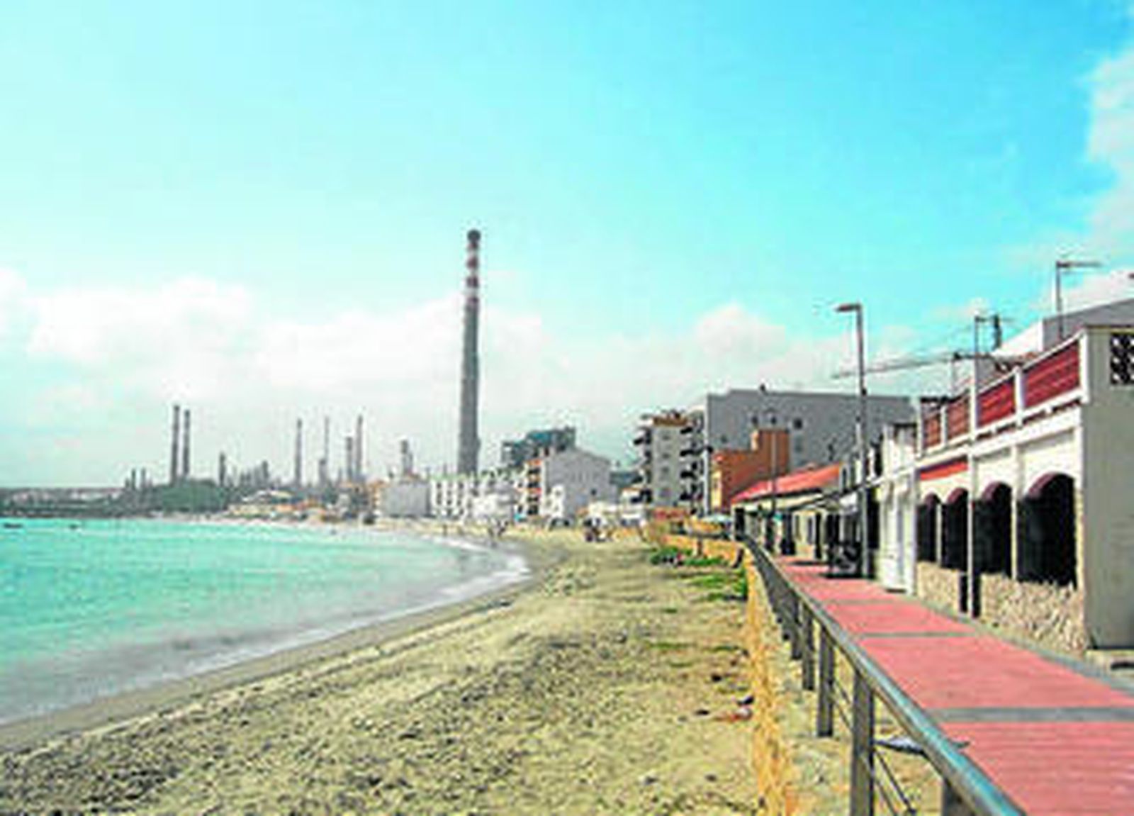 Imagen de la zona industrial de Guadarranque.