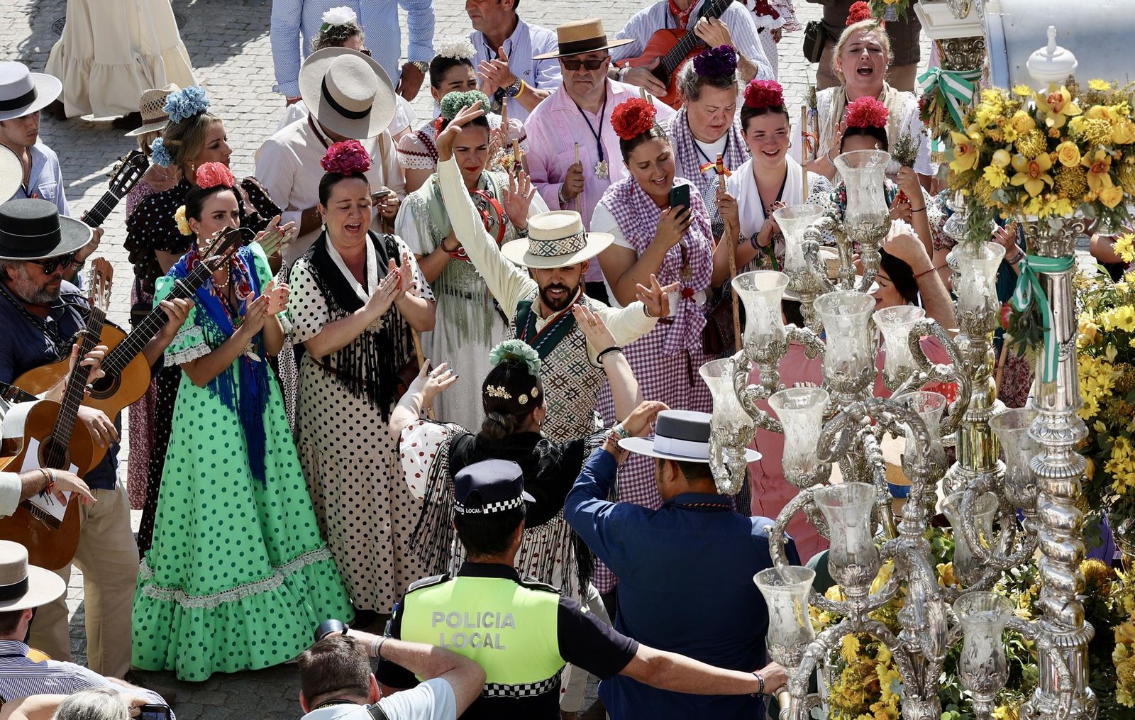 Presentación de las hermandades en Villamanrique