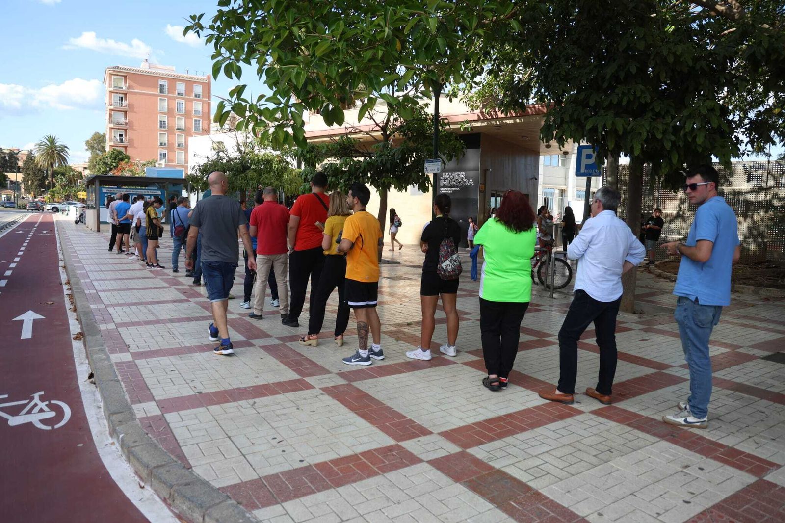 Costa del Sol - Elche: colas para las entradas de la final de Liga