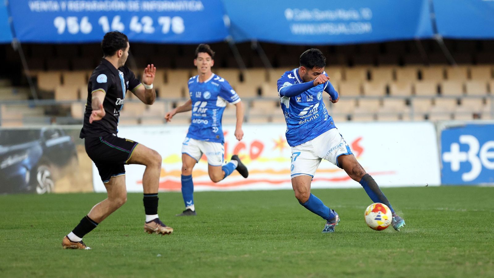 Imágenes del Xerez DFC contra La Unión Atlético en Chapín