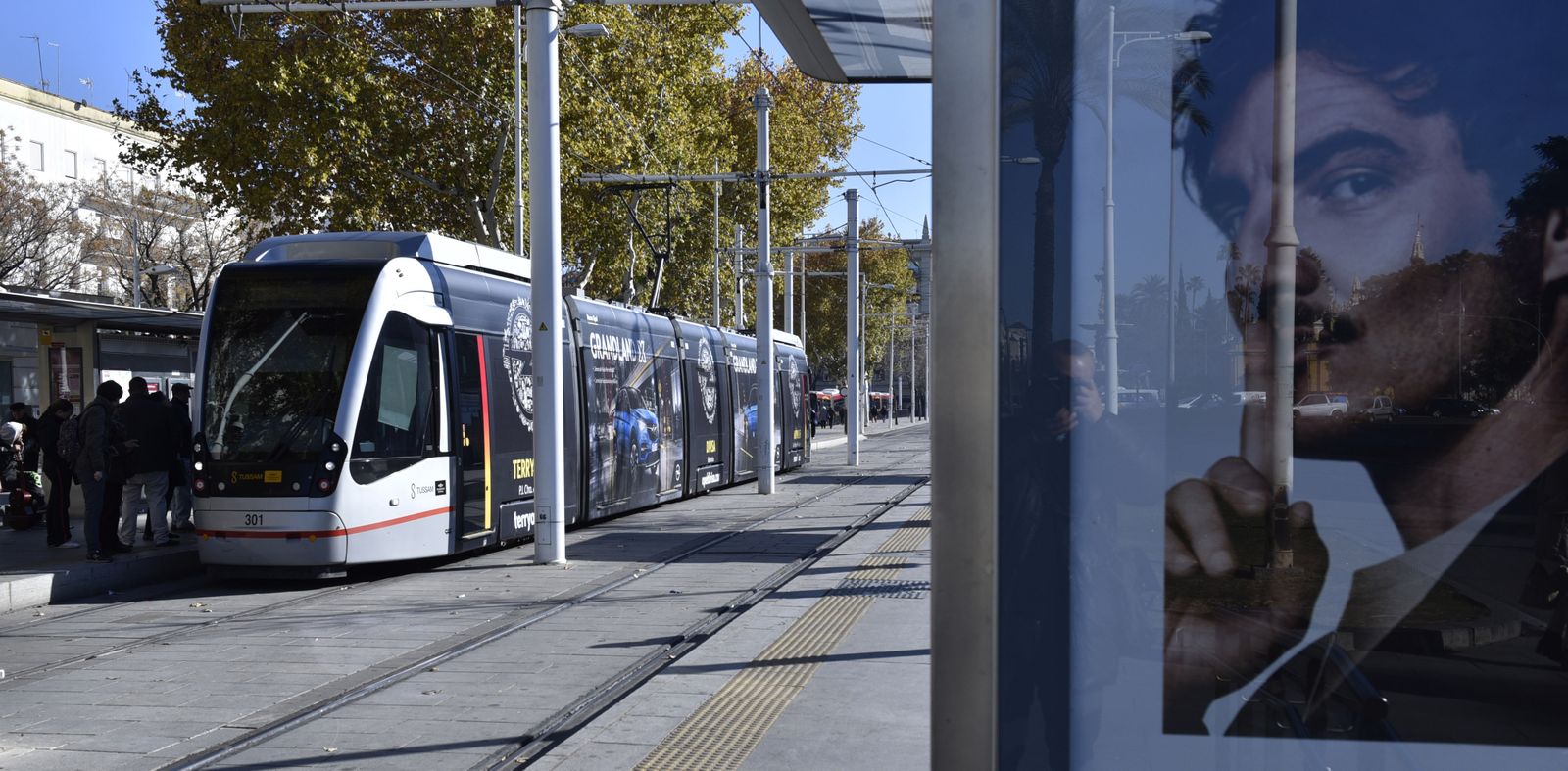 El tranvía en el Prado de San Sebastián.