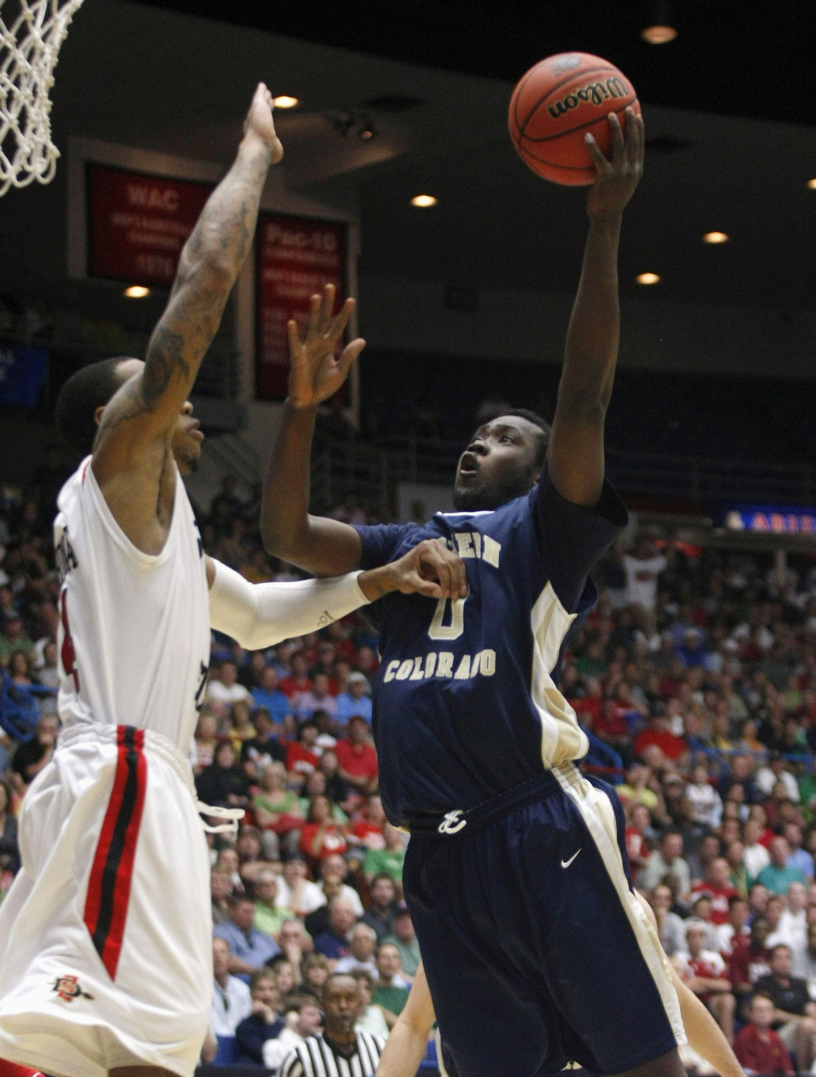 Las fotos de la carrera de Malcolm Thomas, un trotamundos del baloncesto