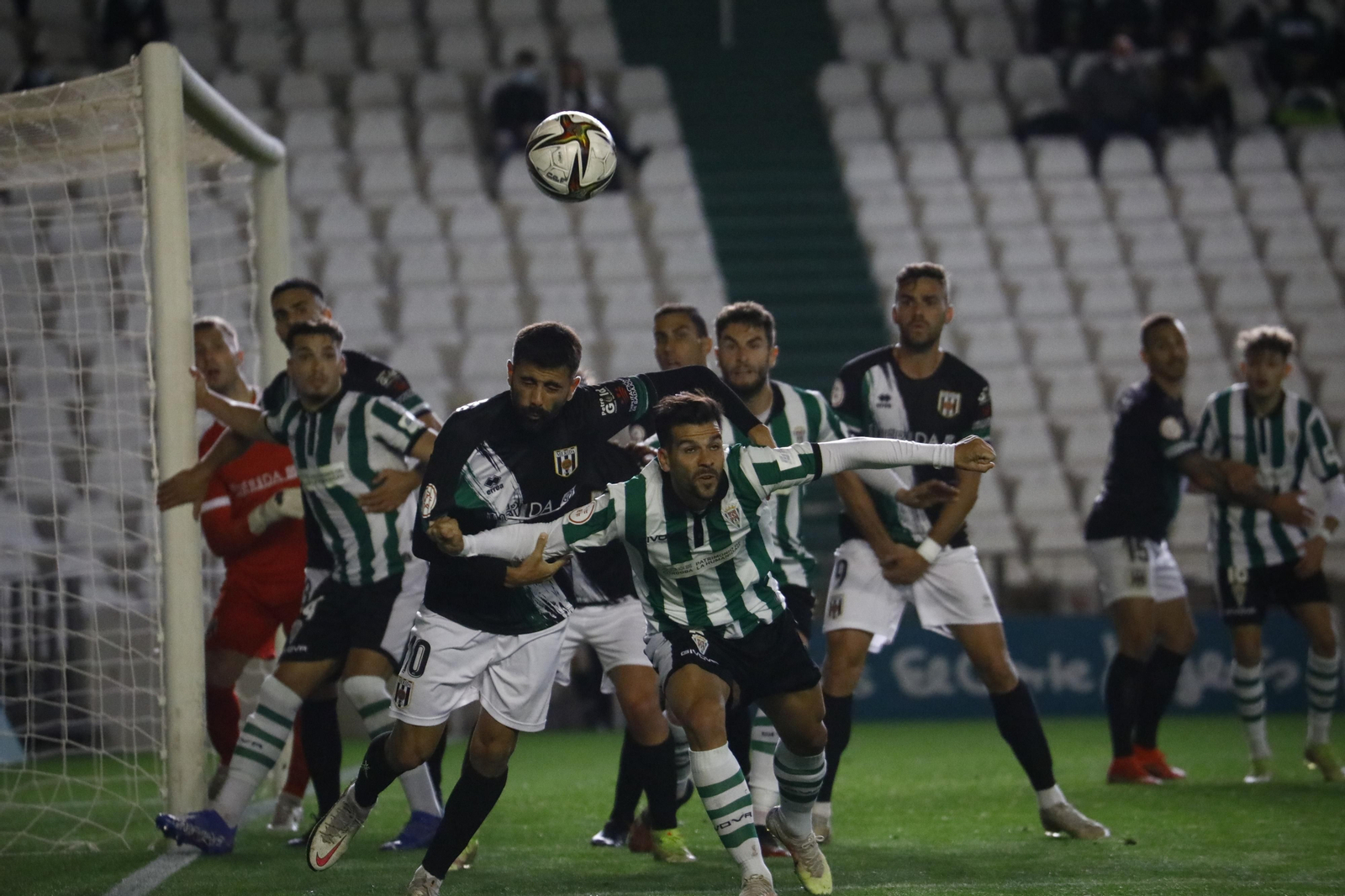 La goleada del Córdoba CF al Mérida, en imágenes