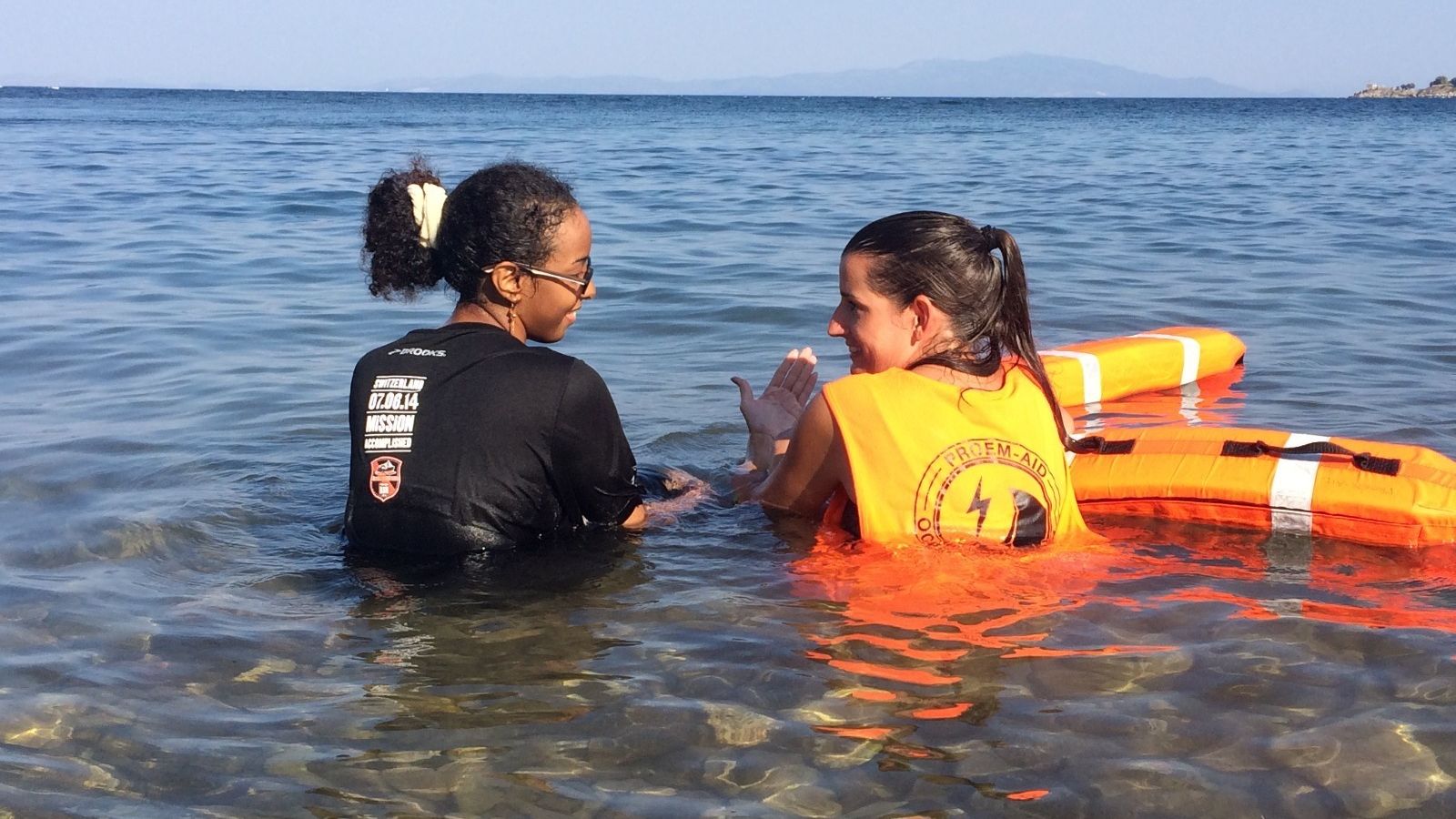 Voluntarios desarrollando el proyecto 'Reconciliación con el mar"