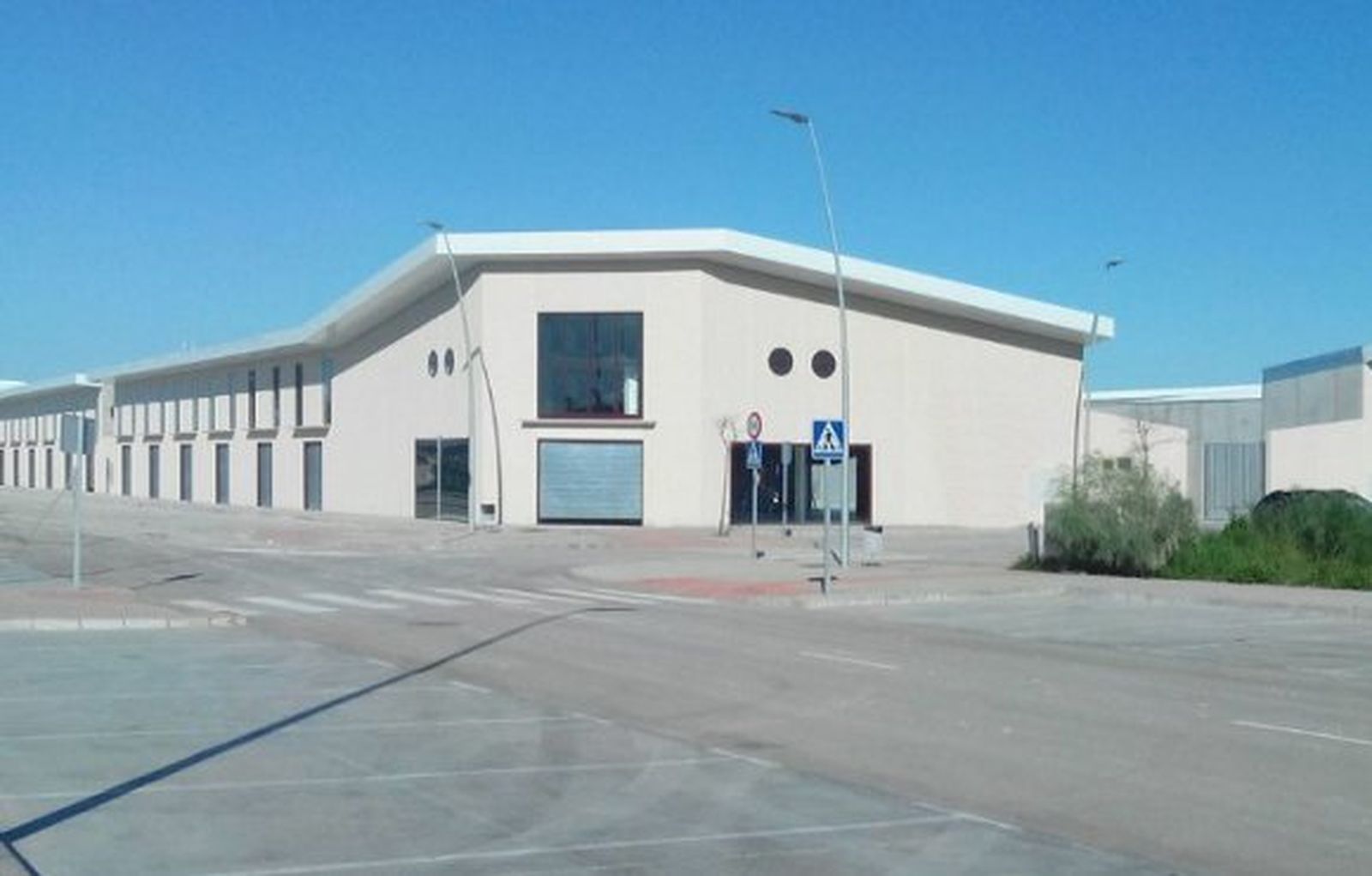 Un taller de fabricación y almacenamiento de cuadros se instala en el parque empresarial de Rota