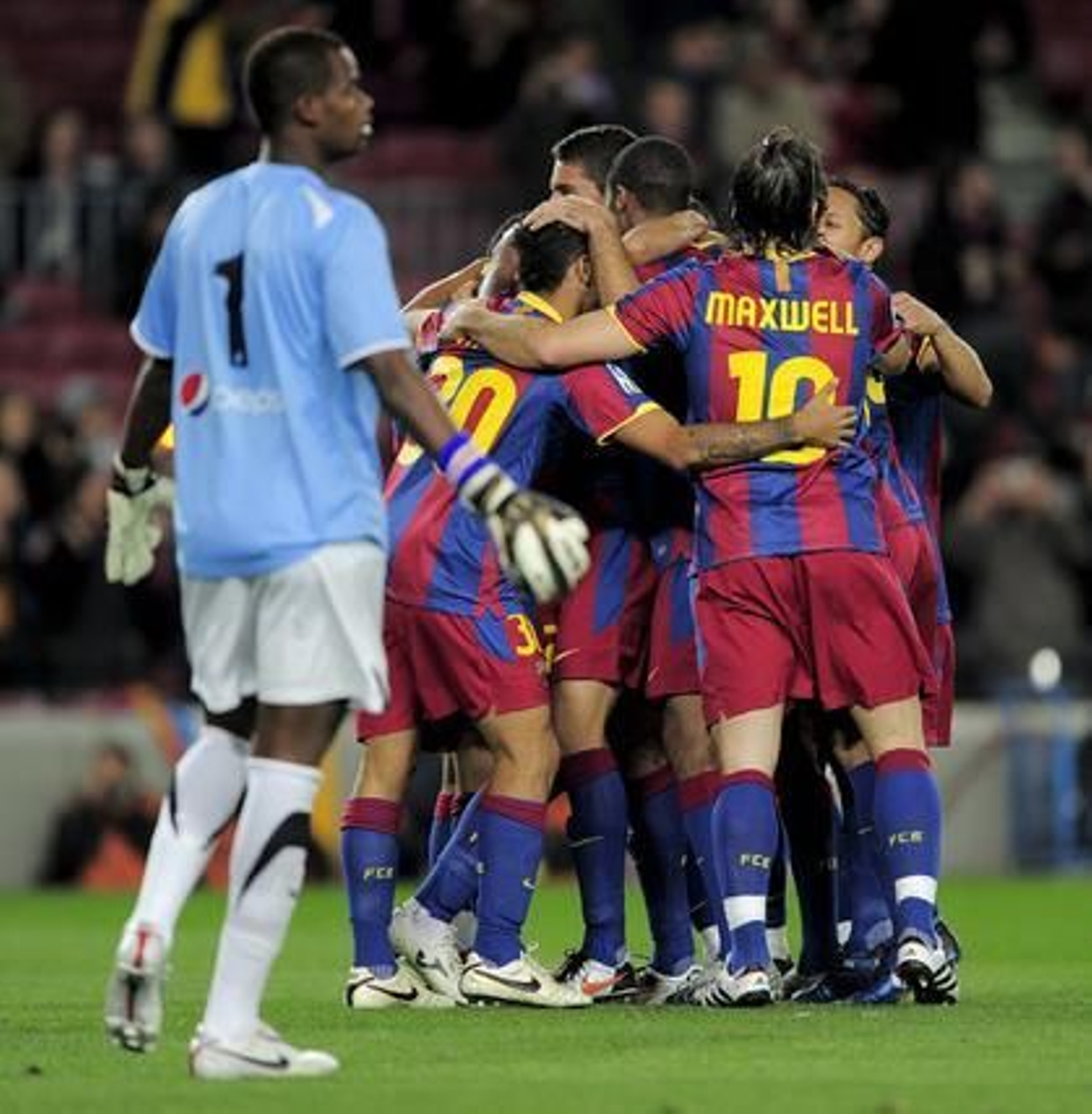 El Barcelona vence al Ceuta desplegando un fútbol tan atractivo como siempre.

Foto: Reuters