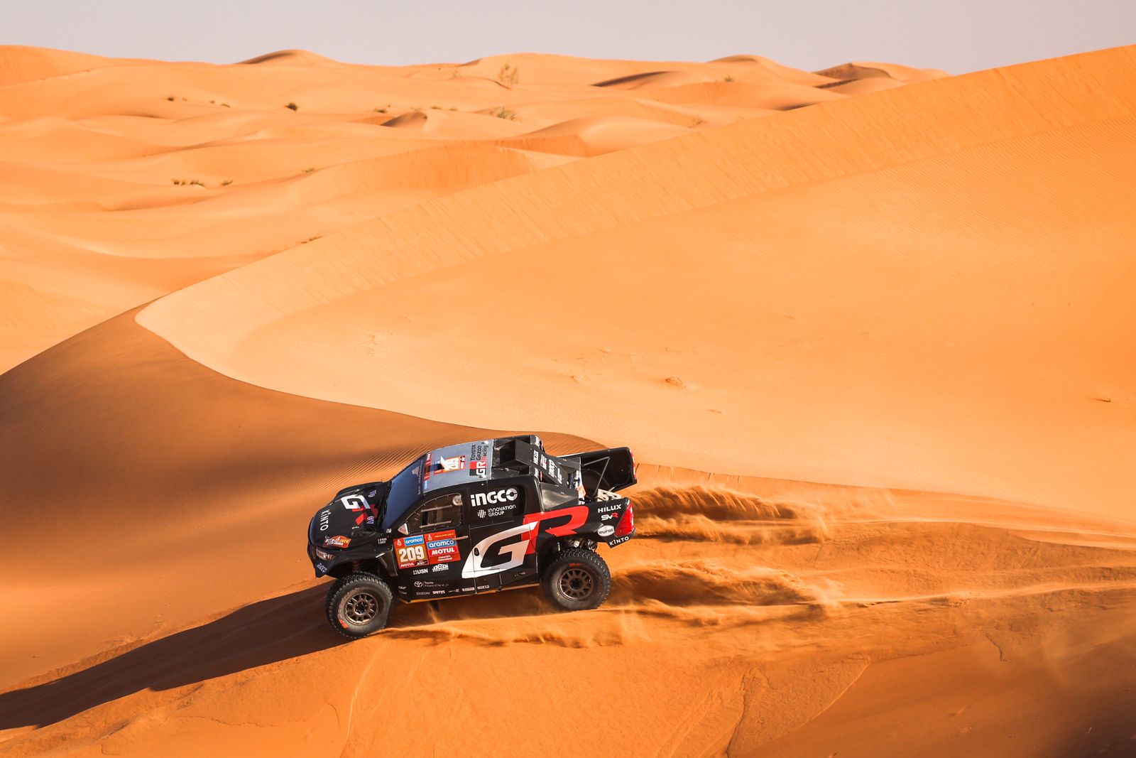 Las espectaculares imágenes del Dakar por las dunas