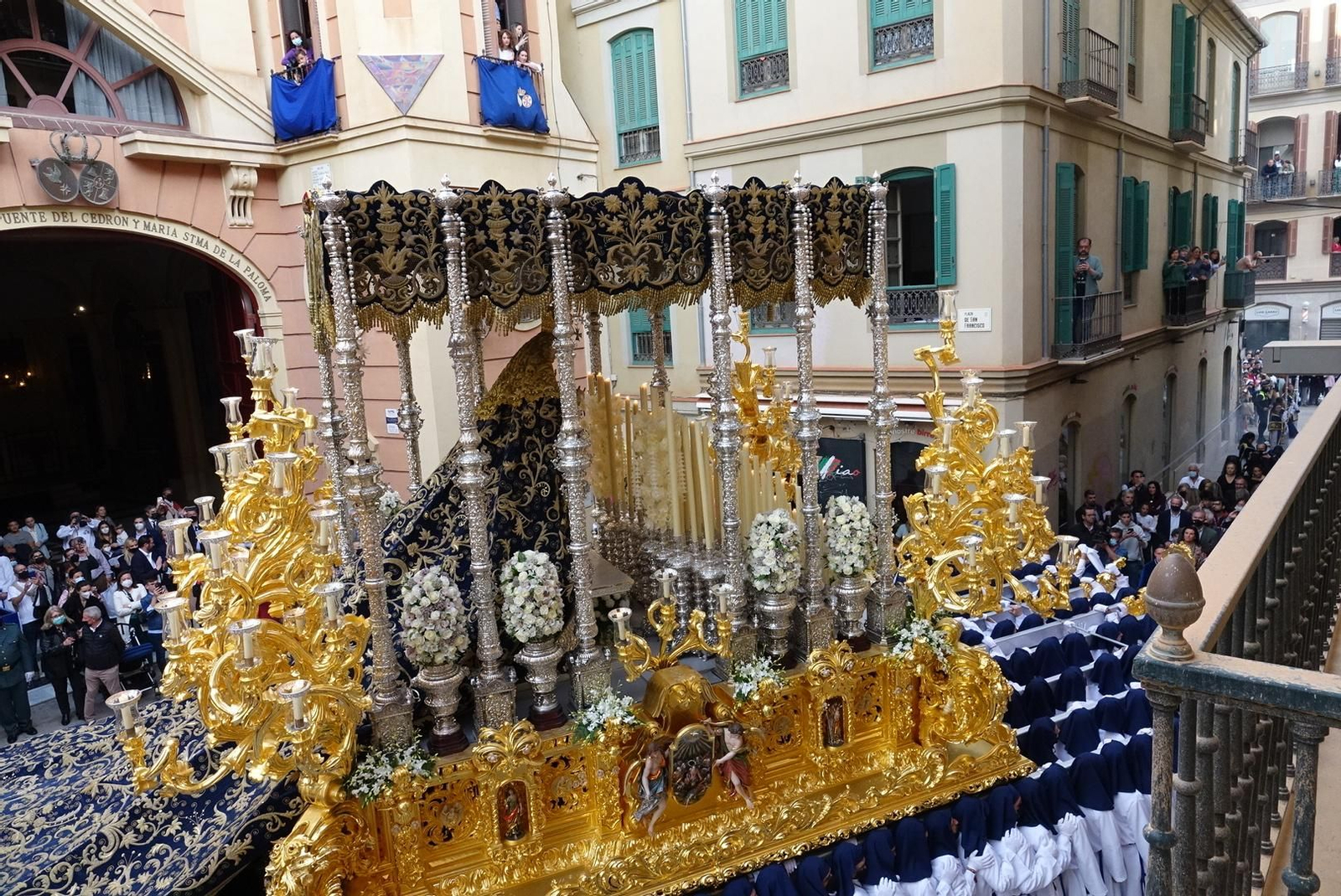 Las fotos de la Paloma, en el Miércoles Santo de Málaga