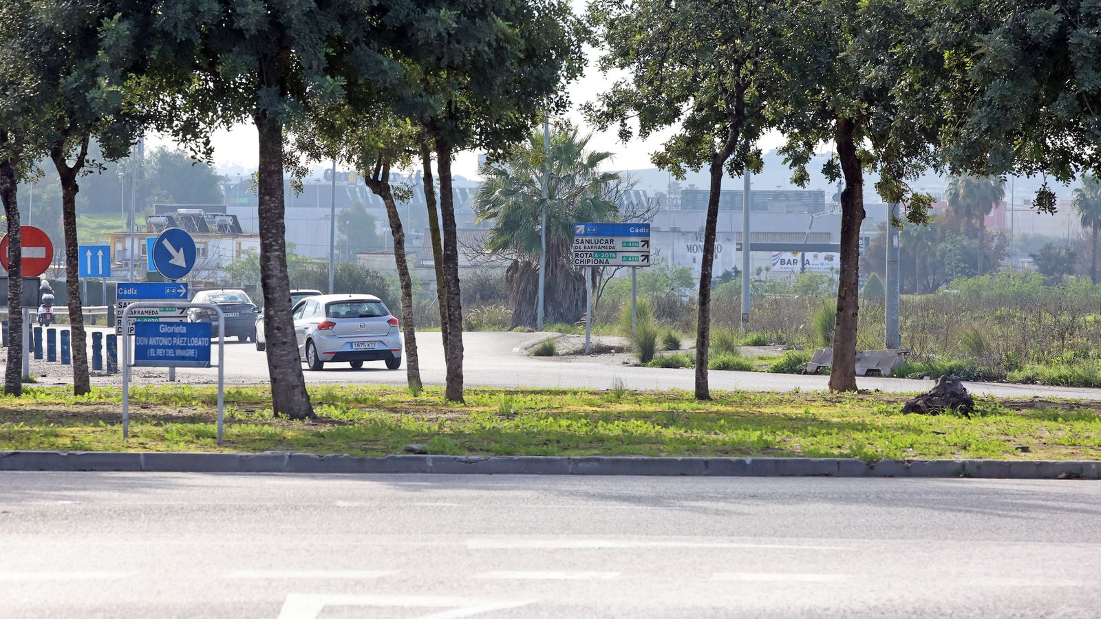 Tramo de la antigua N-IV que aún no ha sido urbanizado.