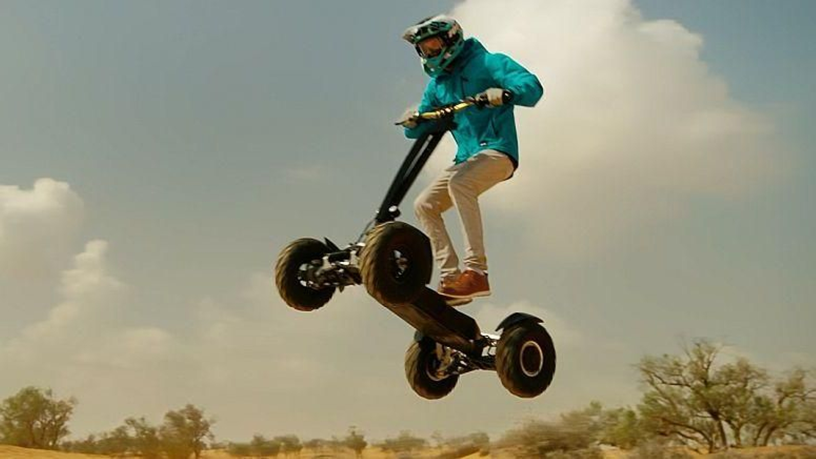 Del asfalto a la tierra: por qué los patinetes eléctricos 4x4 conquistan los terrenos irregulares