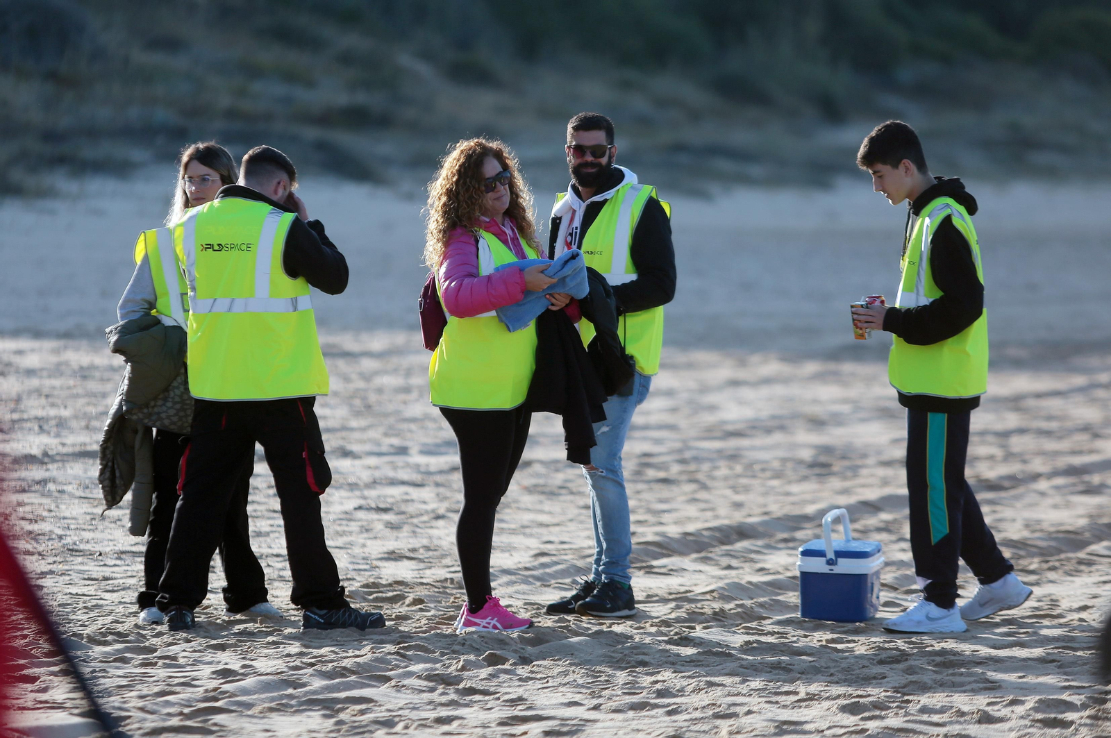 Imágenes del ambiente para ver el lanzamiento del cohete Miura 1