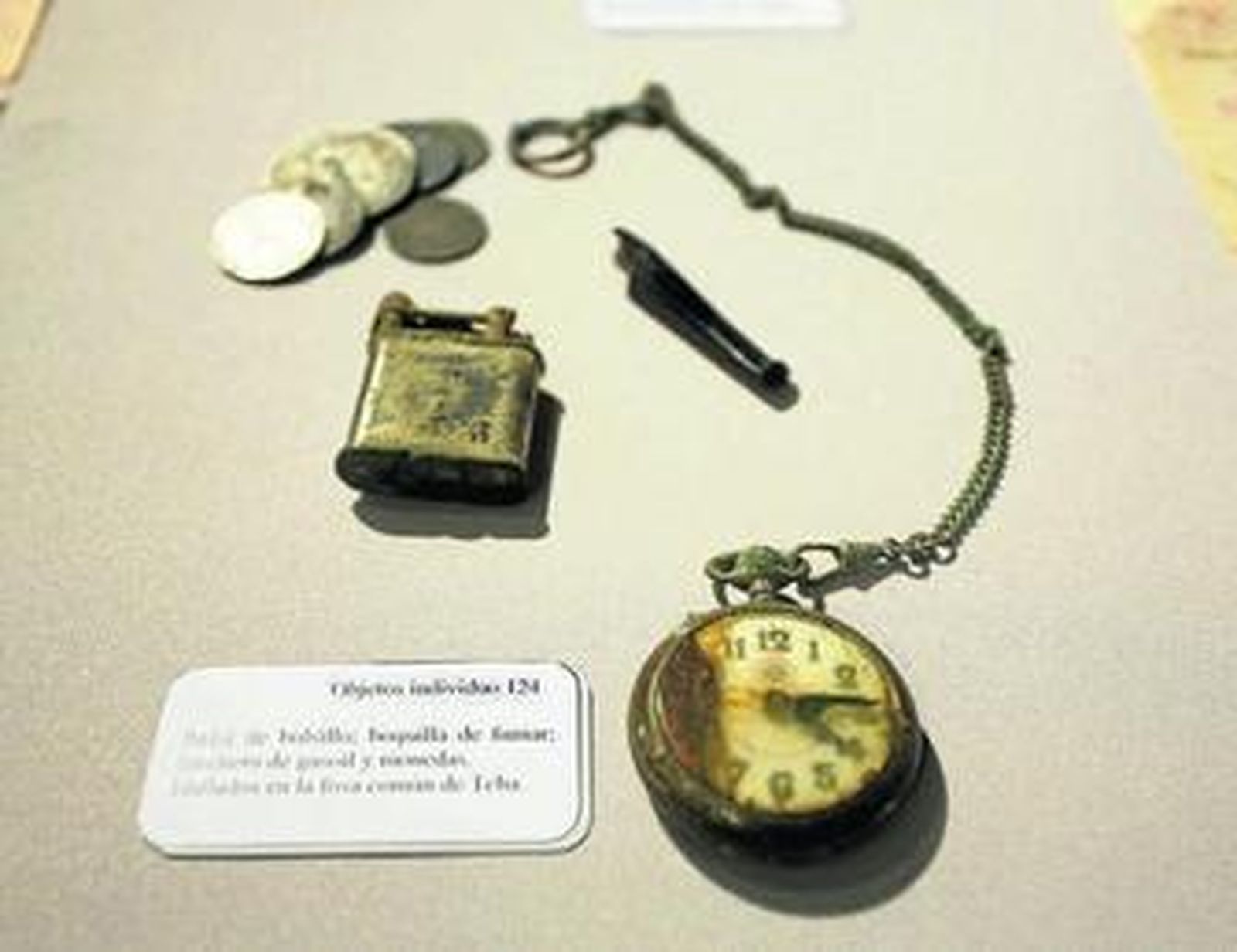 Materiales utilizados en los trabajos arqueológicos hechos en las fosas comunes.