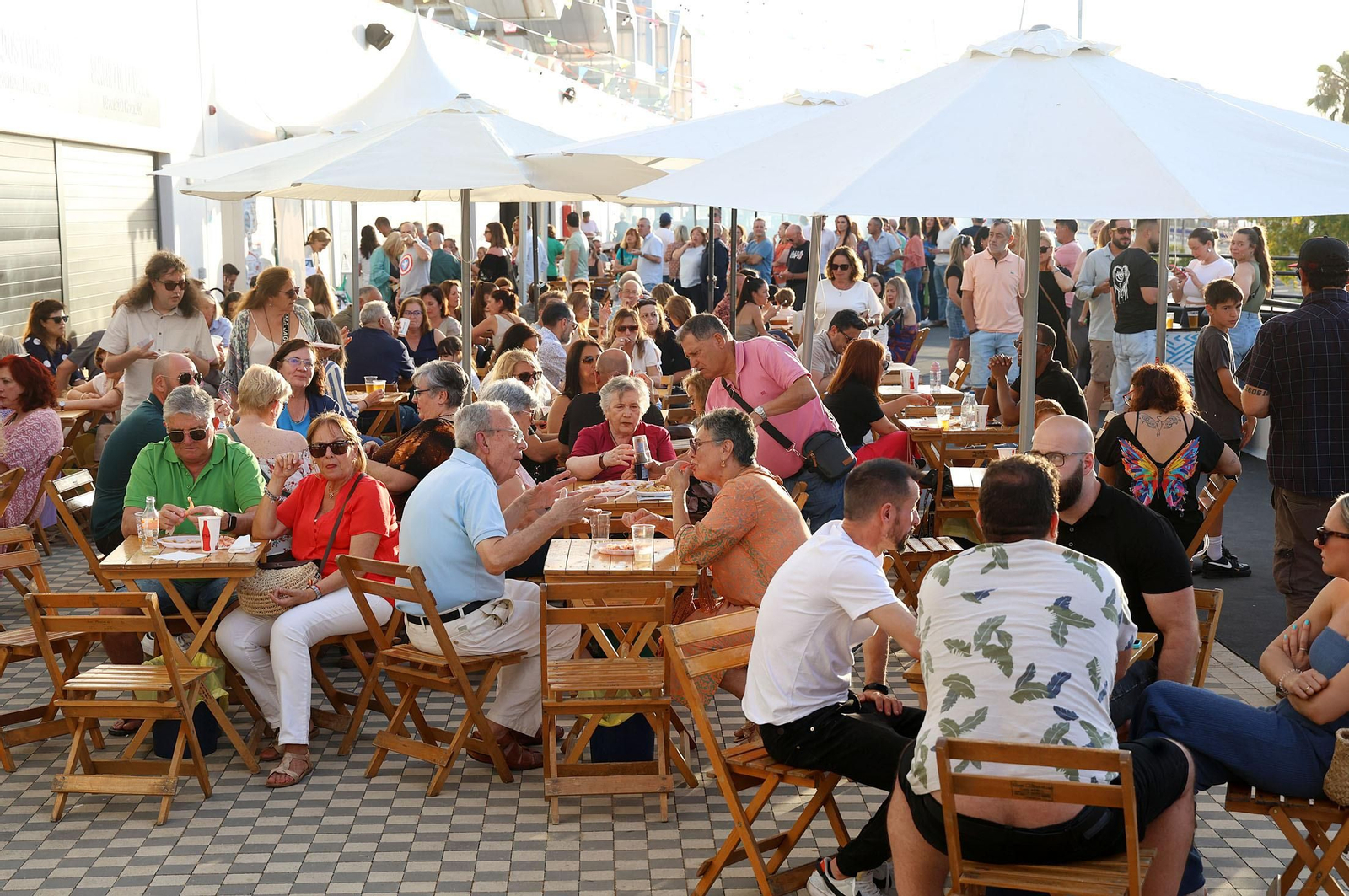 Imágenes de la 'IX Feria de la Gamba y el Marisco' de Huelva
