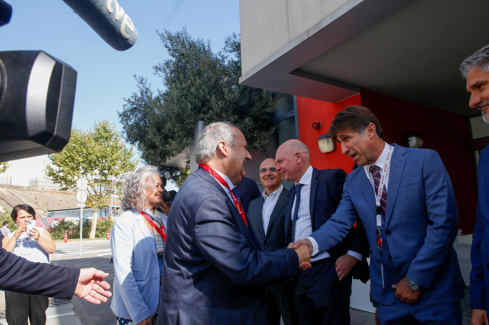 Visita del ministro de Industria al parque de Cepsa en San Roque para conocer sus proyectos de hidrógeno verde Visita del ministro de Industria al parque de Cepsa en San Roque para conocer sus proyectos de hidrógeno verde