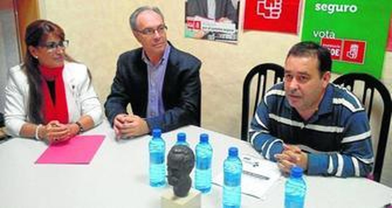 Juan Miguel Ramos, a la derecha, con Juan Pablo Durán y Luisa Ruiz.