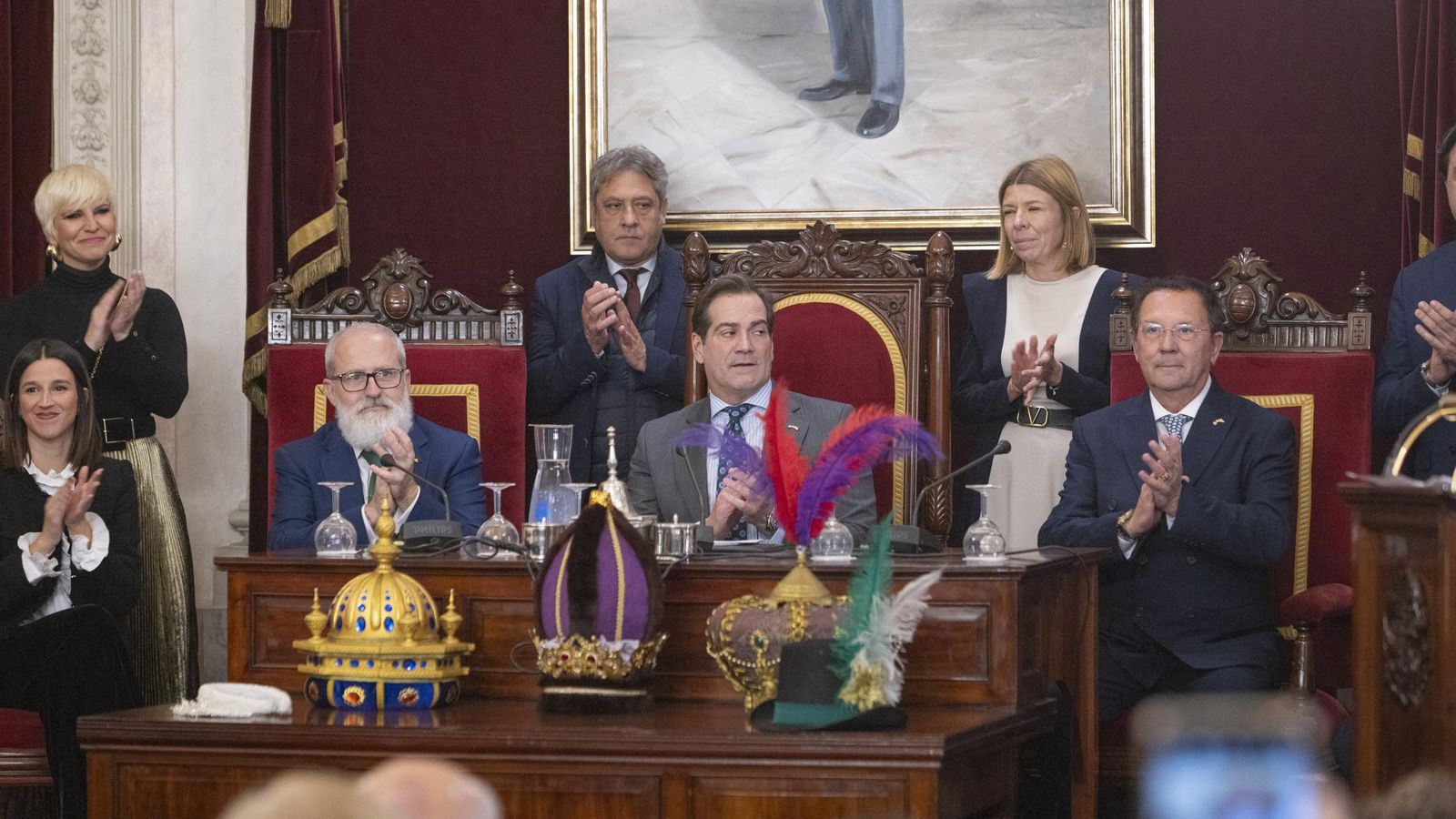 Las imágenes del traspaso de coronas de SM los Reyes Magos de Cádiz