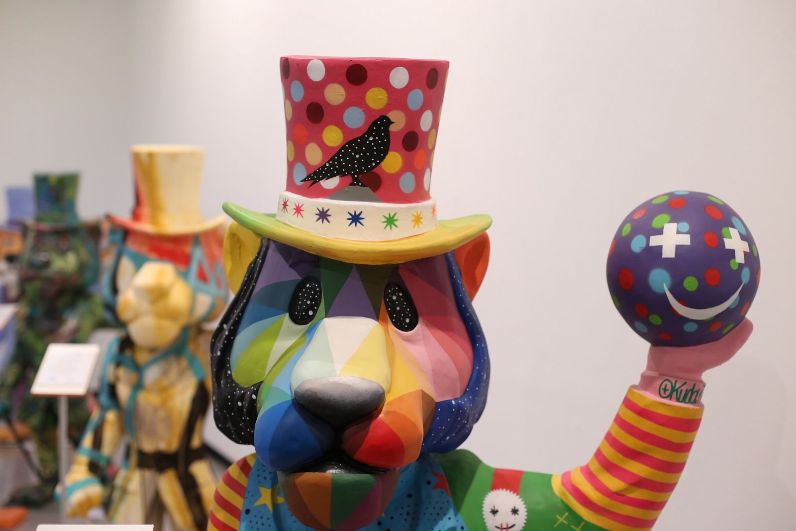 Las imágenes de la exposición 'La Vuelta de Willy Fog con Apadis'