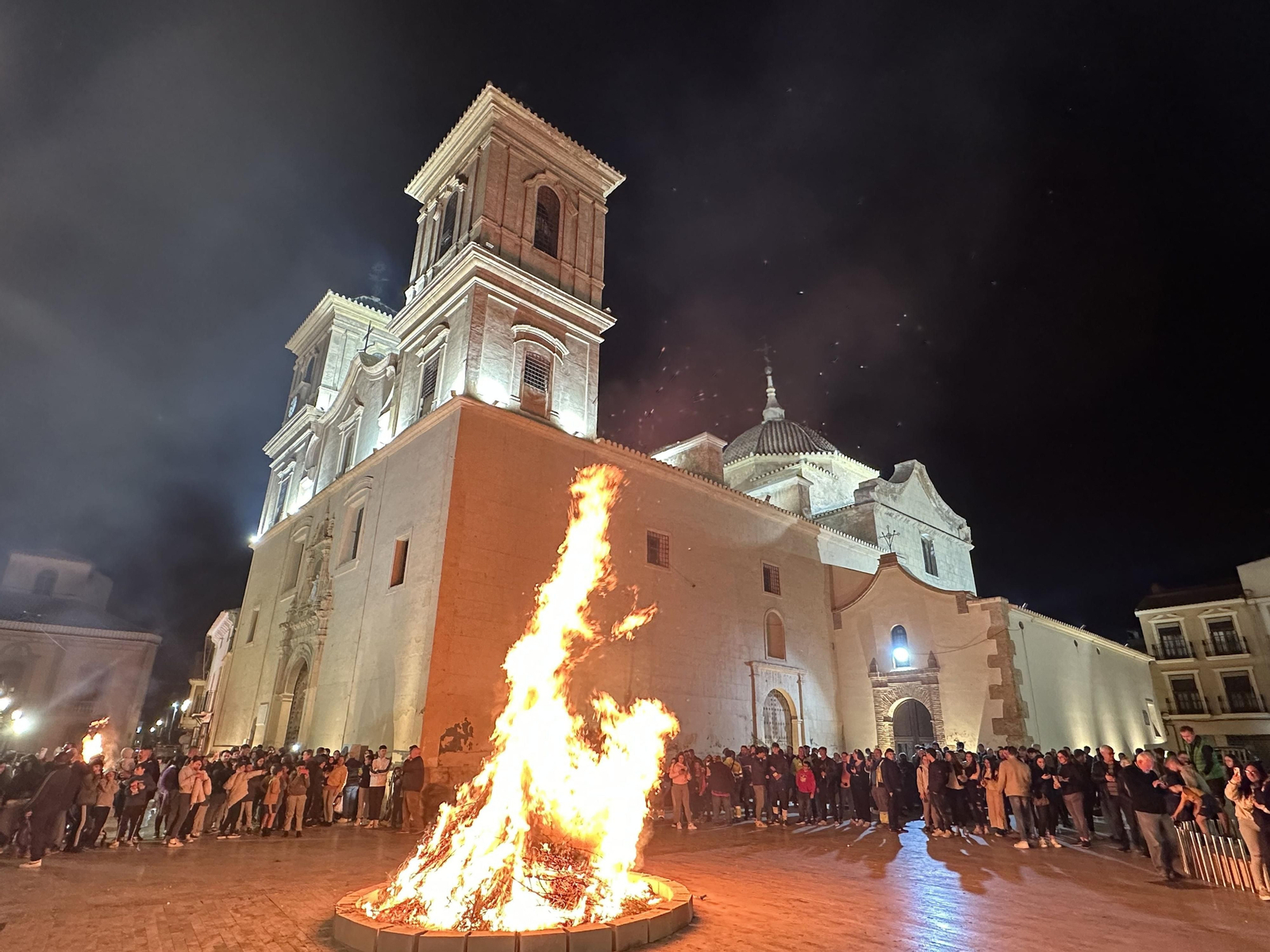 Noche de las Lumbres 2024 de Huércal-Overa.