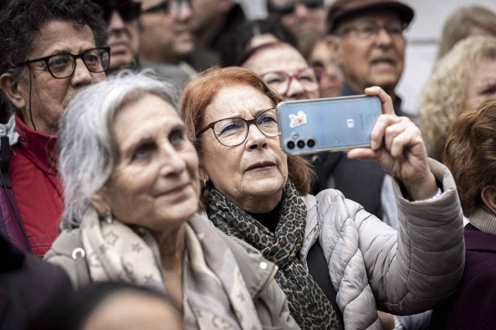 Las imágenes de la Erizada popular del Carnaval de Cádiz 2025