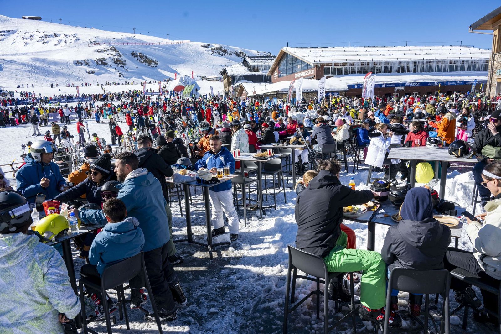 Sierra  Nevada estrena año con una ocupación hotelera que roza el lleno técnico.