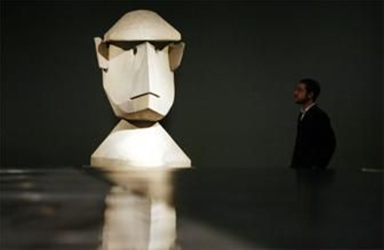 El surrealismo de Max Ernst visita el Museo Picasso a través de 57 obras