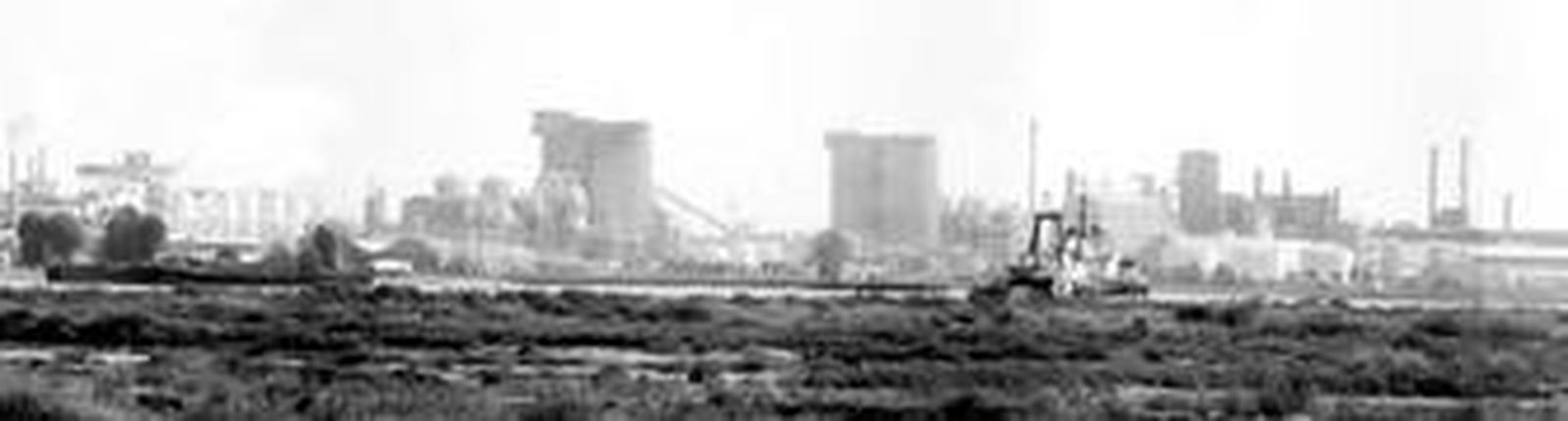 Algunas de las fábricas de la avenida Francisco Montenegro de la capital, entre las afectadas por el descenso de la producción.