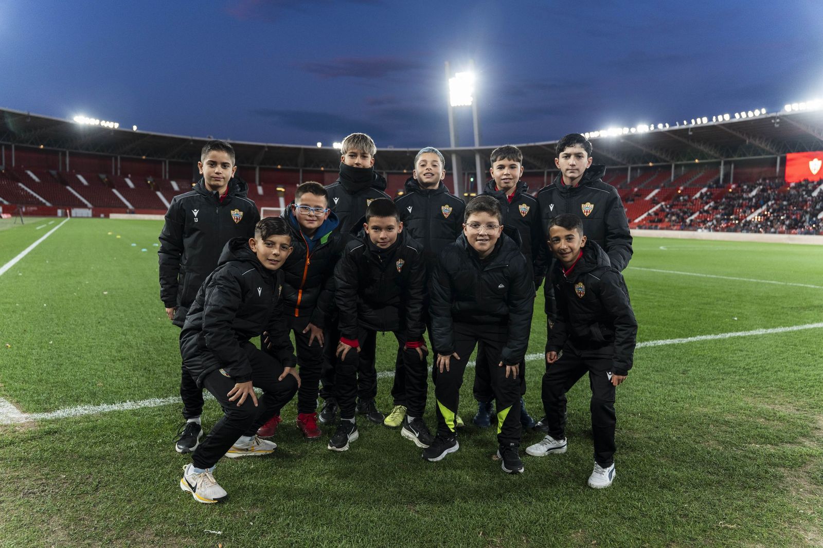 Fotogalería del partido homenaje a Guillermo Blanes entre los veteranos de la UD Almería y el FC Barcelona