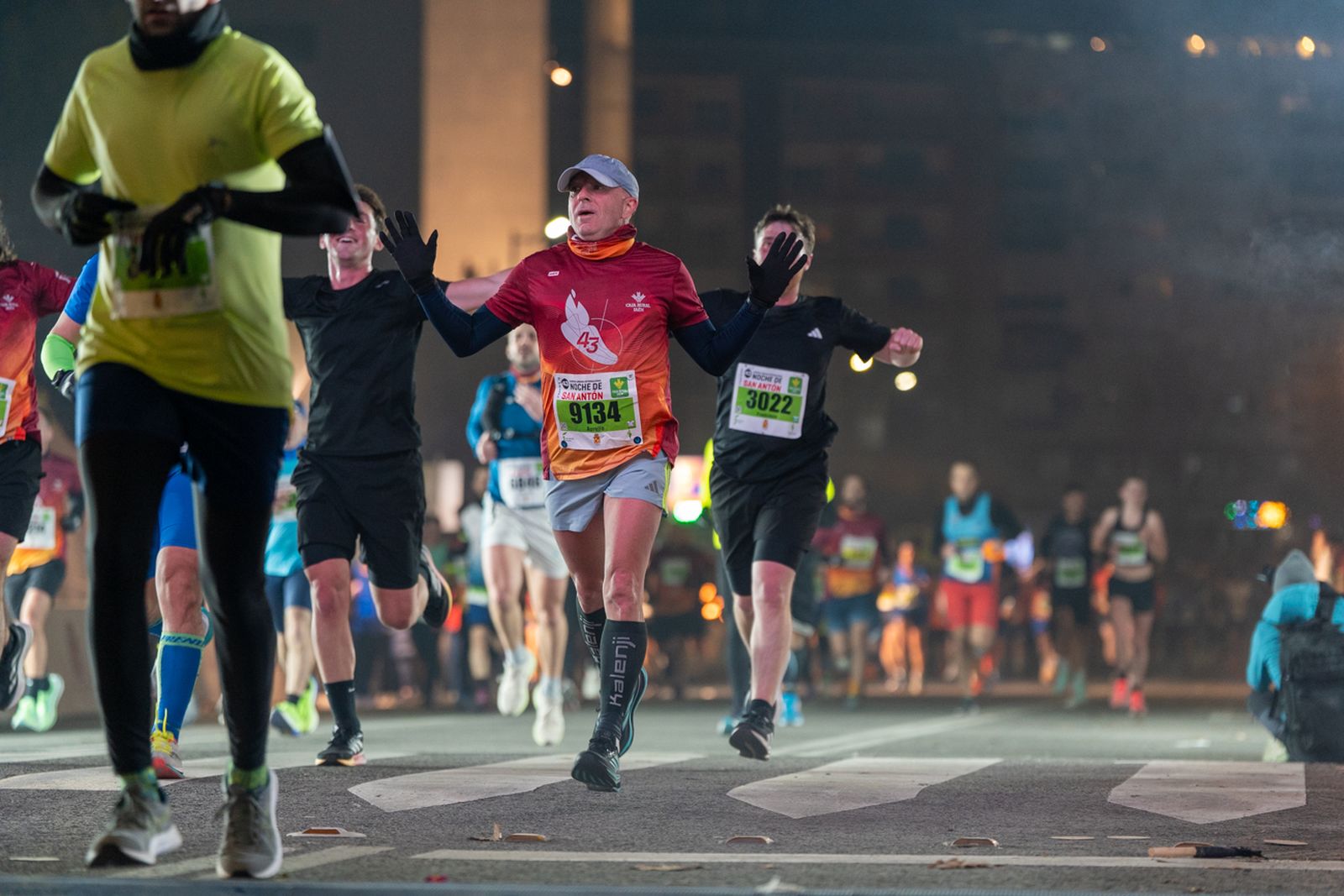 En imágenes: búscate en tu llegada a meta de la Carrera de San Antón 2026 (8)