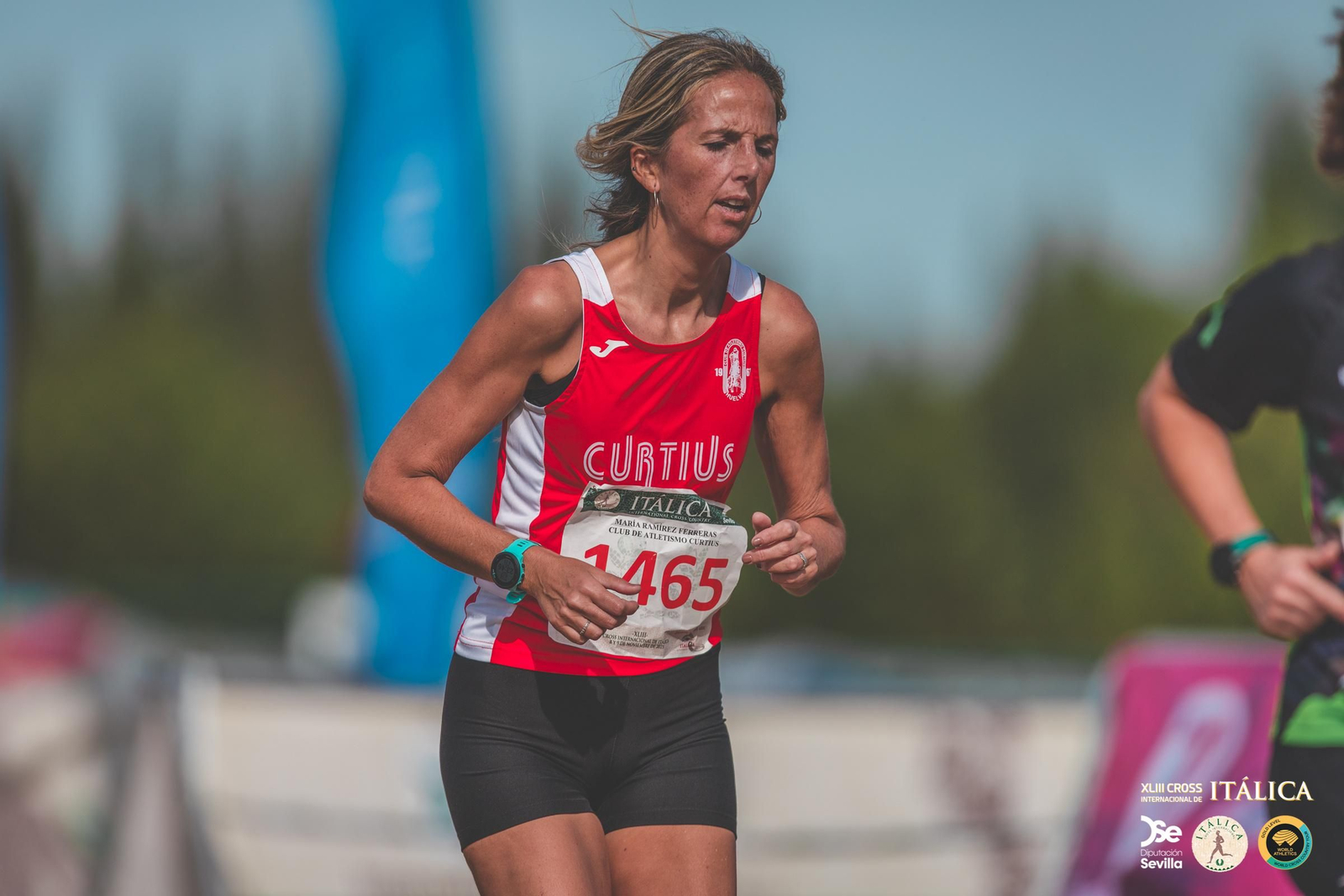 Búscate en las fotos del Cross de Itálica 2025 | 1