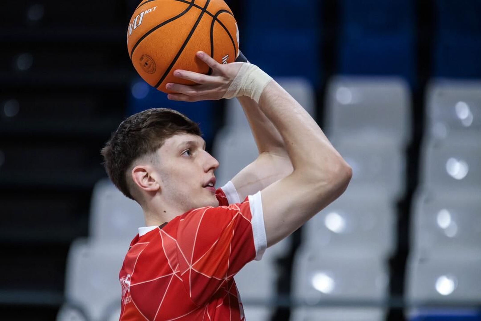 Agustín Ubal se medirá a su exequipo.