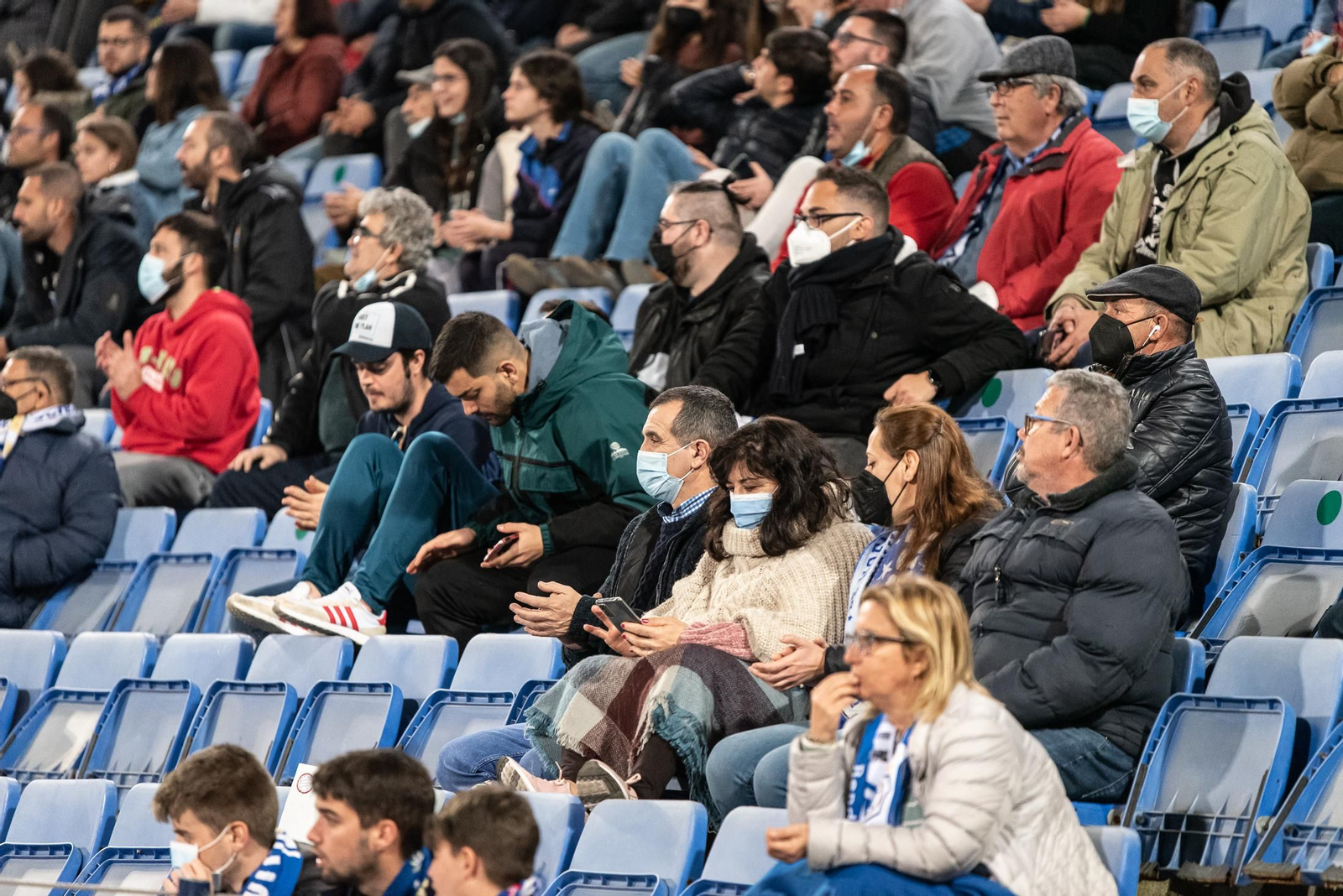 Imágenes del ambiente en las gradas del Recre - Conil