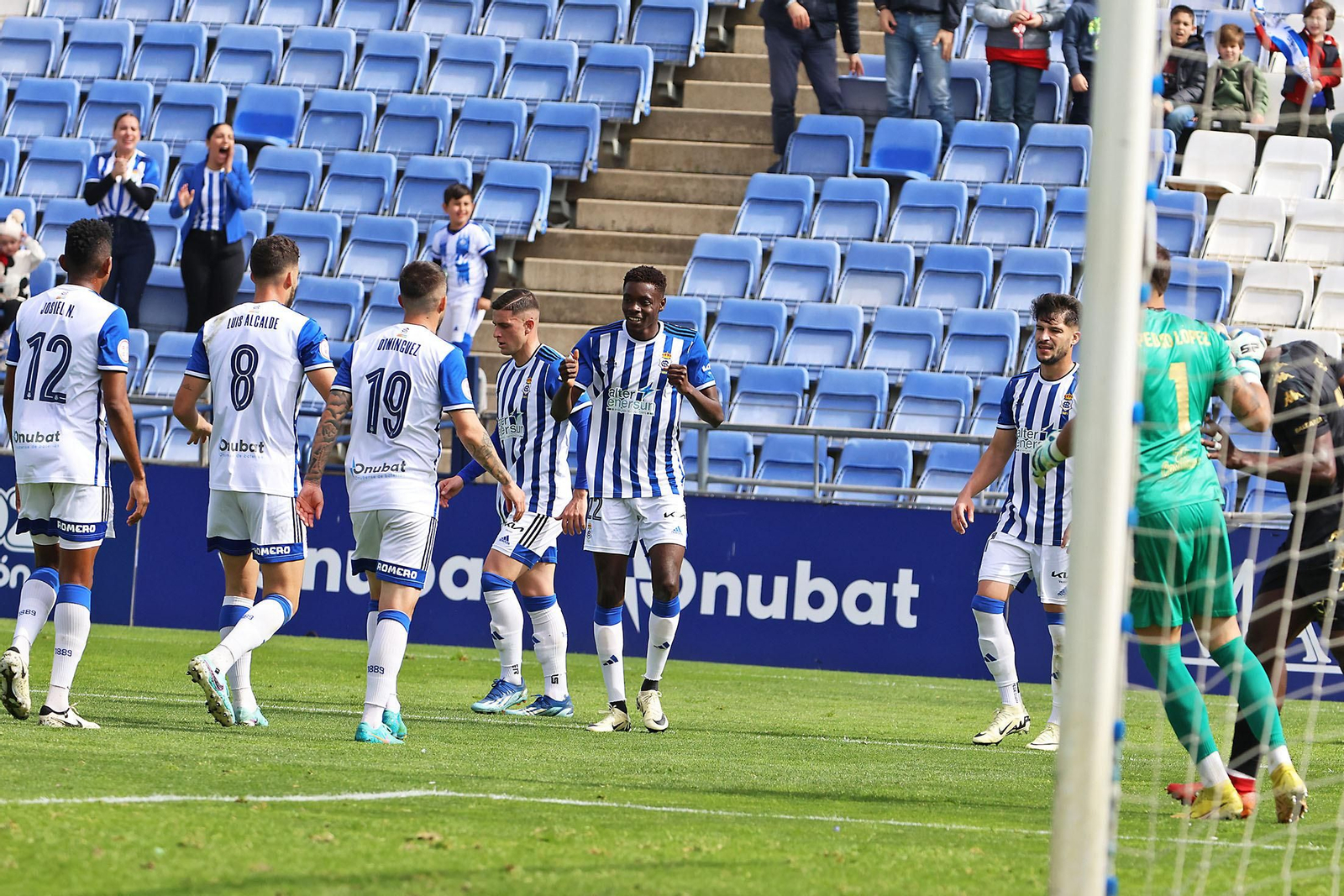Imágenes del encuentro entre el Recreativo de Huelva y la AD Ceuta FC