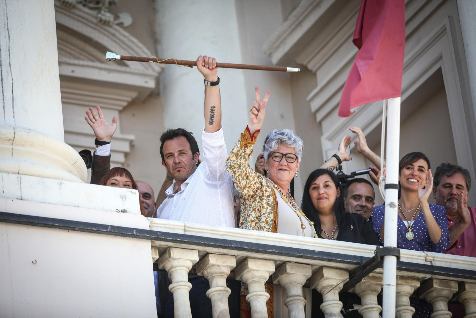 Imágenes de la investidura de José María González Kichi