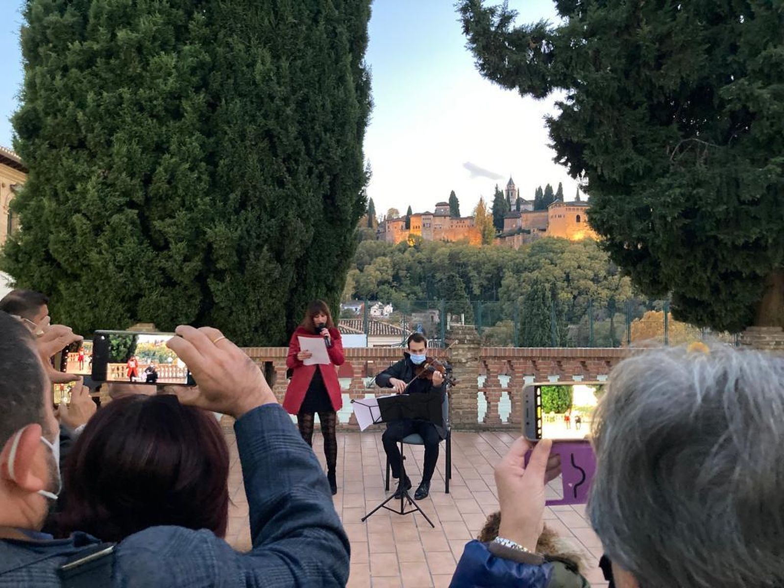 Noelia Muñoz Soto publica su primer poemario