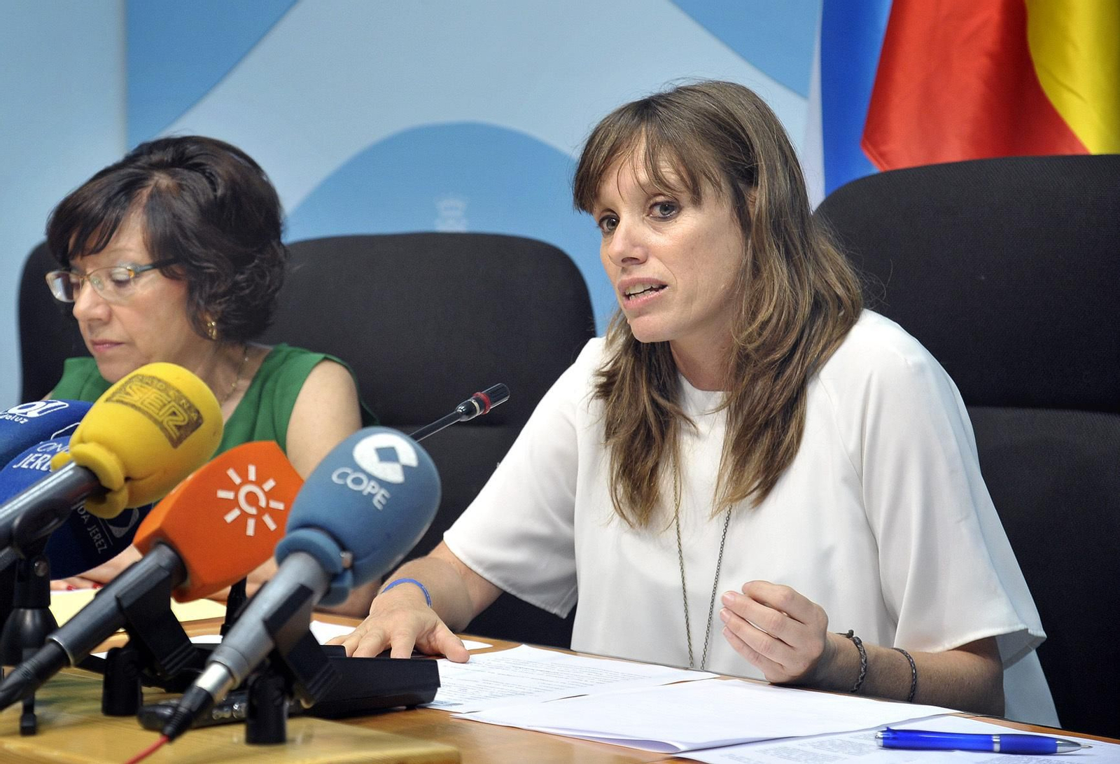 Laura Álvarez durante una rueda de prensa en el Ayuntamiento