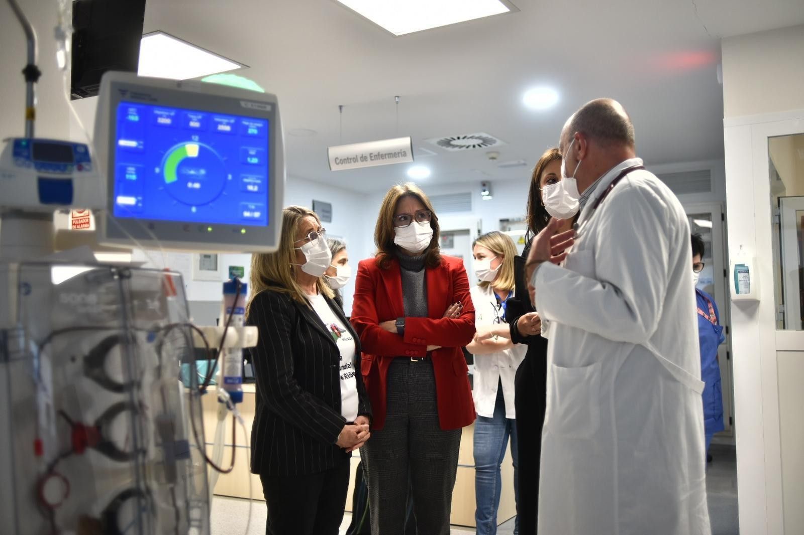 La delegada de la Junta y la presidenta de ALCER, este miércoles en Ronda.